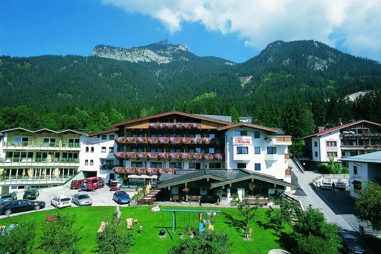 Facade/entrance, Bird's-eye View in Hotel-Pension Rotspitz