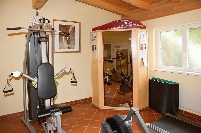 Fitness centre/facilities, Fitness Center/Facilities in Hotel-Pension Rotspitz
