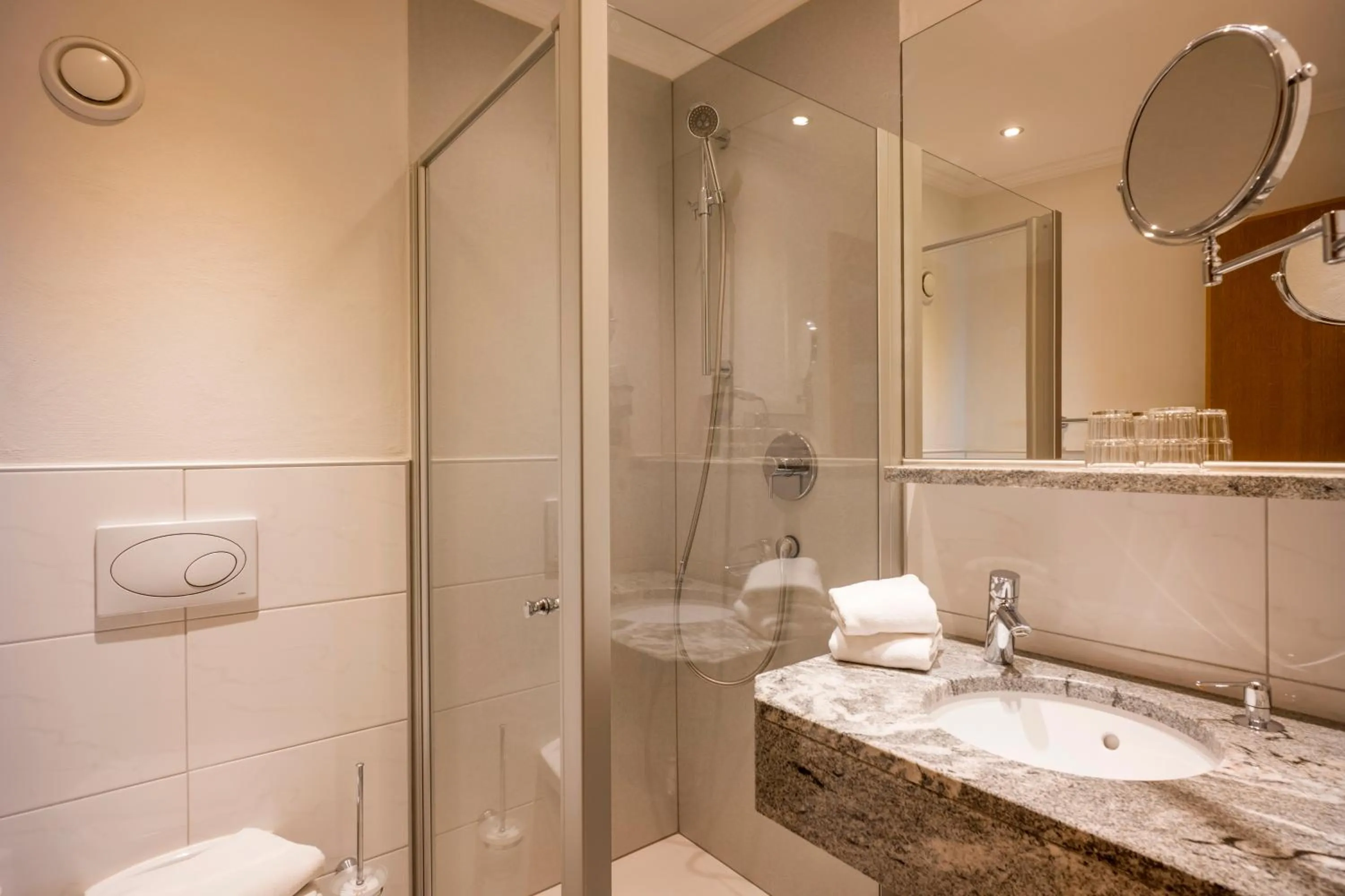 Das Rotspitz Adults - only