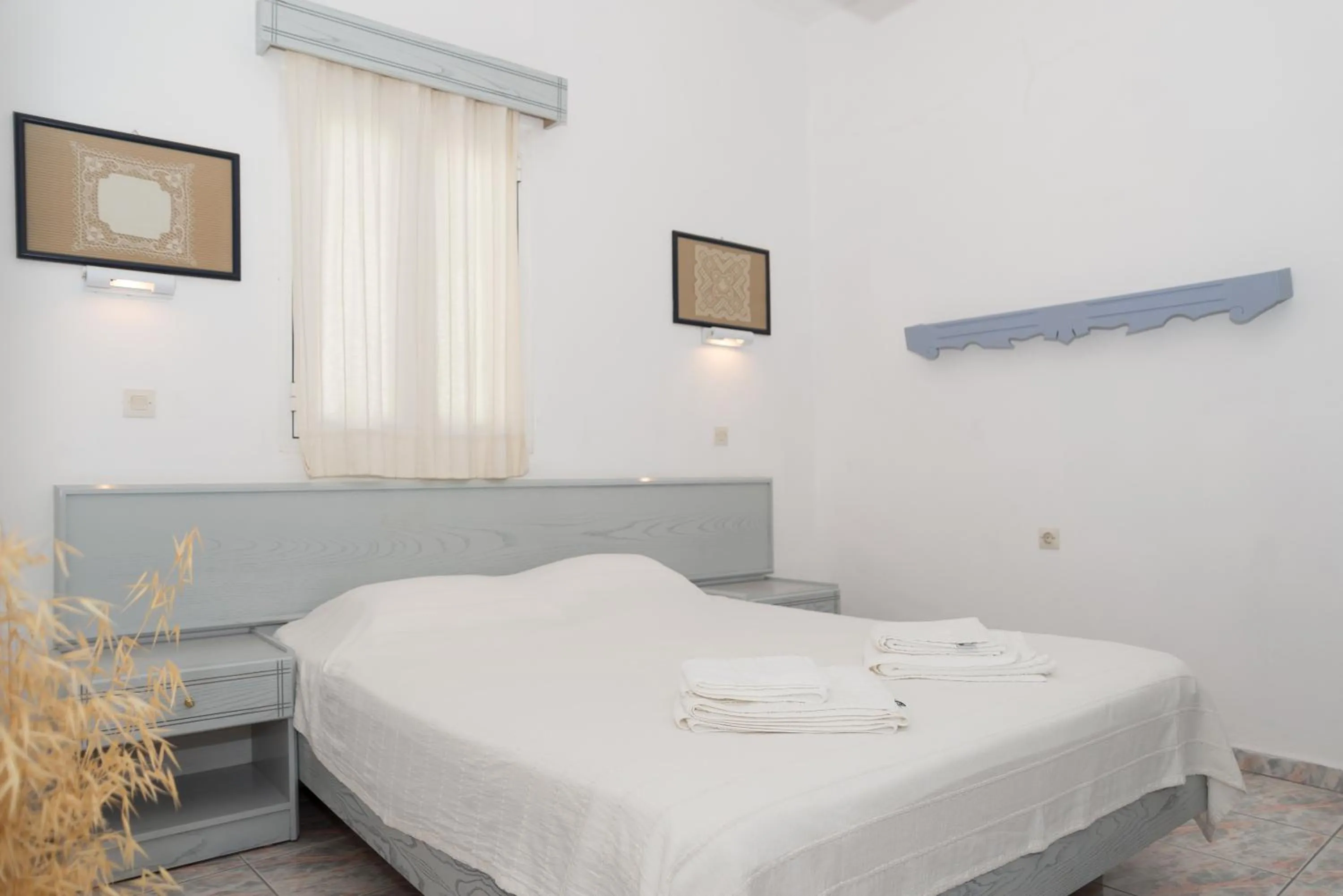 Bed in Captain Manos Studio Apartments