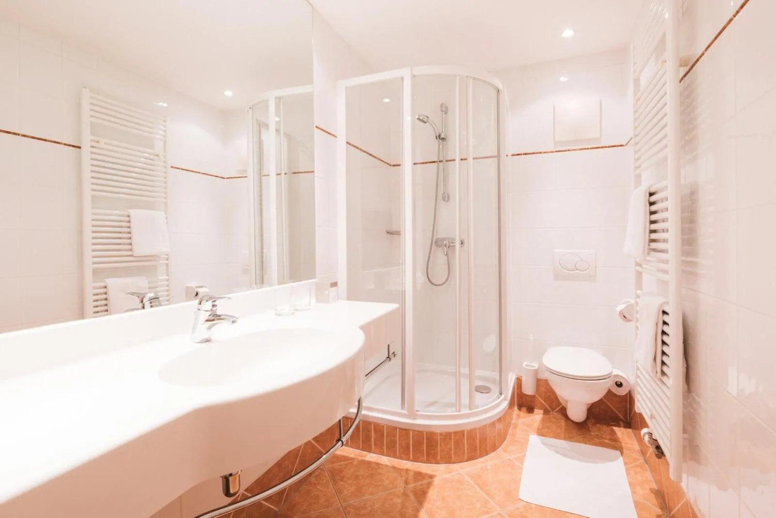 Shower in Hotel am Marktplatz - Landgasthof Wratschko - Gamlitz