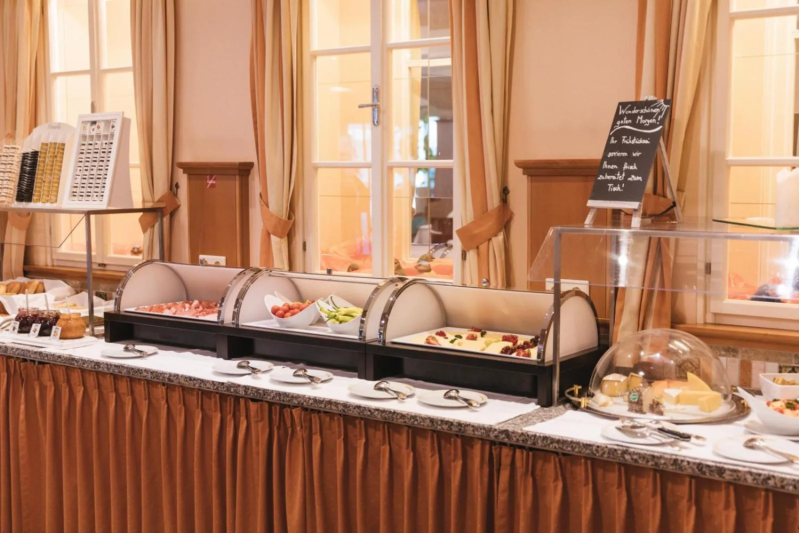 Buffet breakfast in Hotel am Marktplatz - Landgasthof Wratschko - Gamlitz