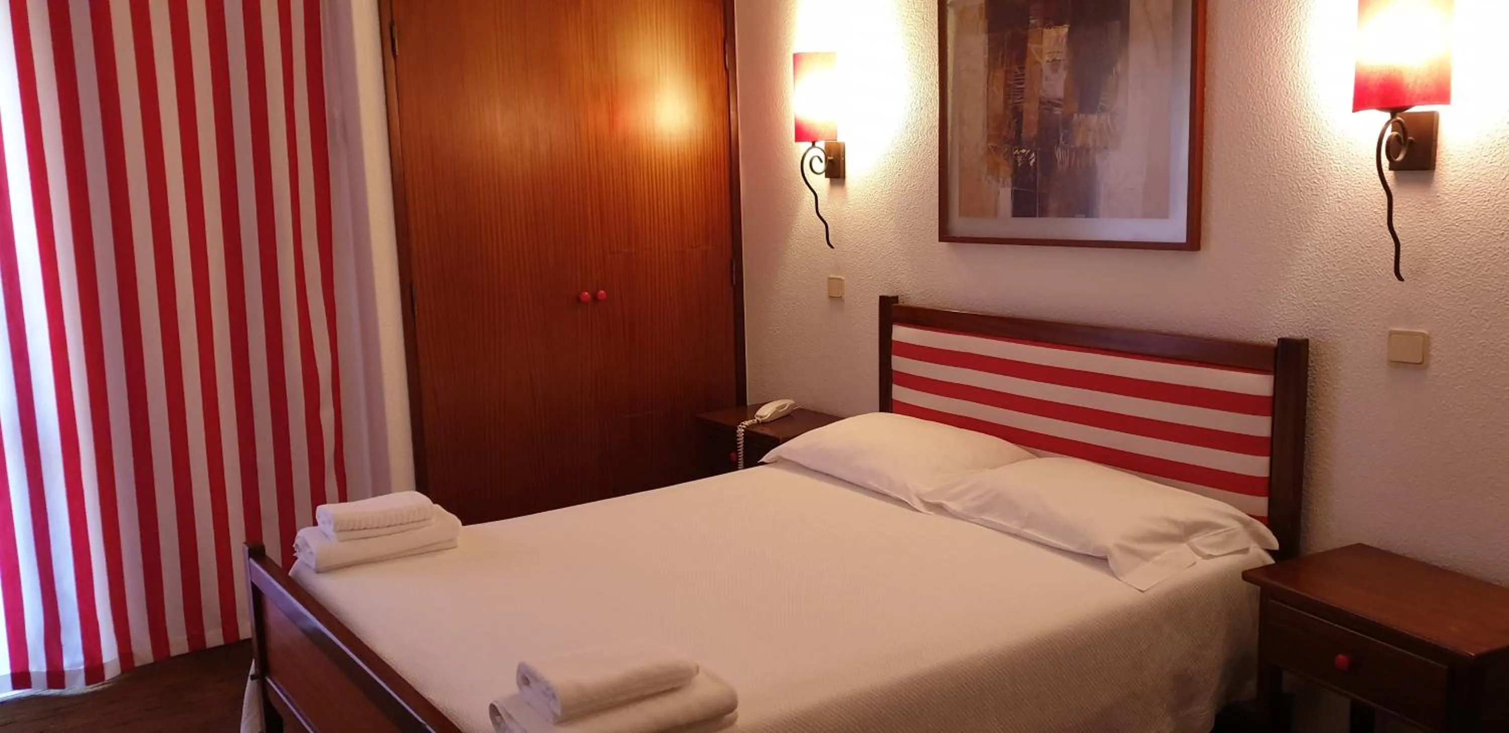 Bedroom, Bed in Hotel Verde Pinho Bed&Breakfast