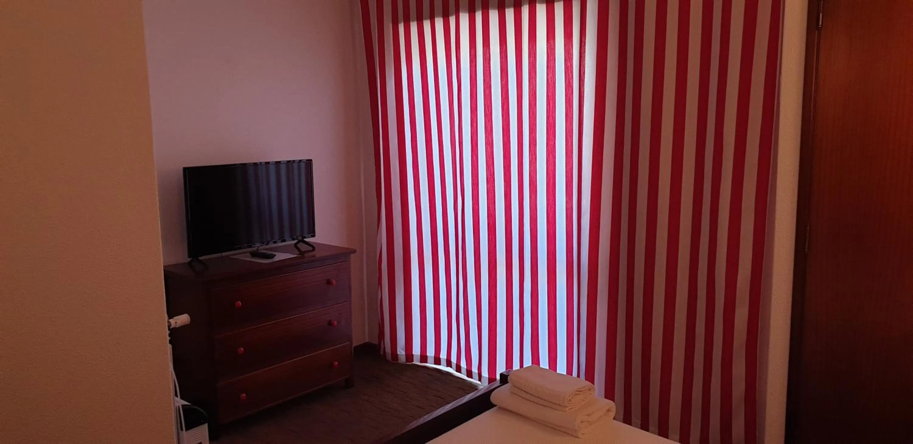 TV and multimedia in Hotel Verde Pinho Bed&Breakfast