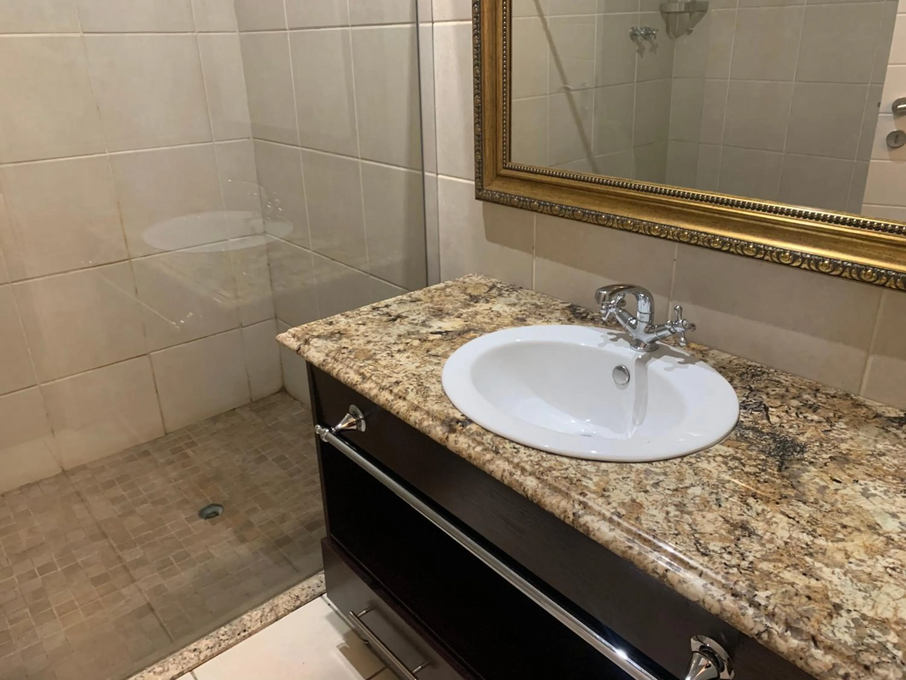 Shower in Halfway House Hotel