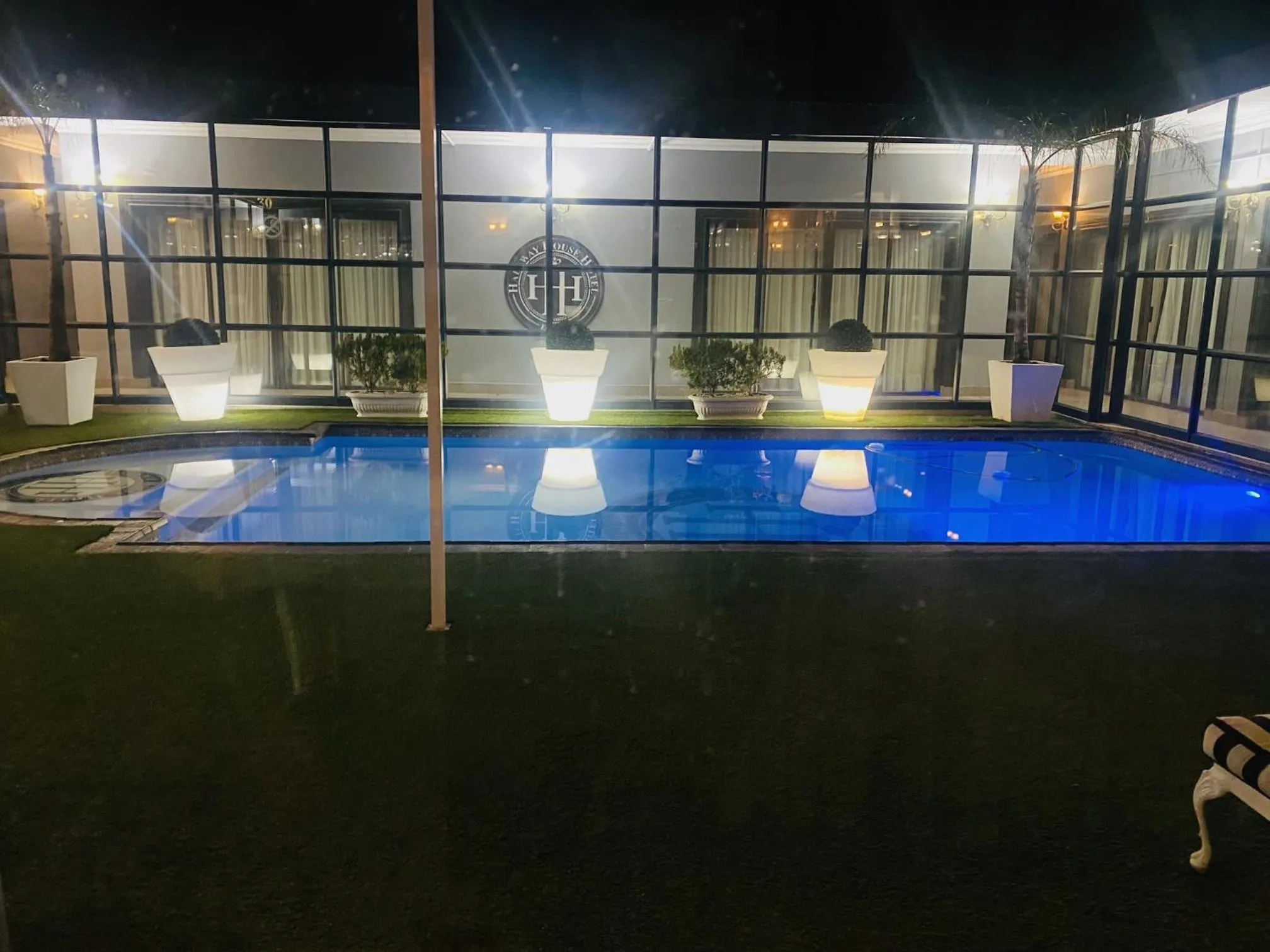 Pool view in Halfway House Hotel