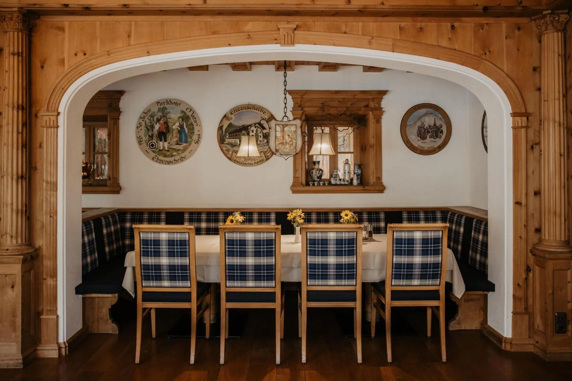 Restaurant/places to eat in Parkhotel Matrei