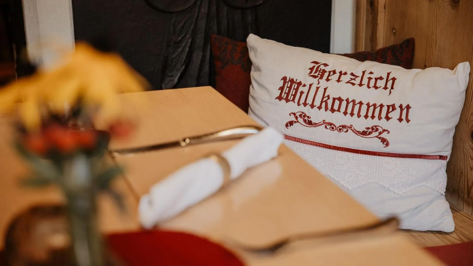 Restaurant/places to eat in Parkhotel Matrei