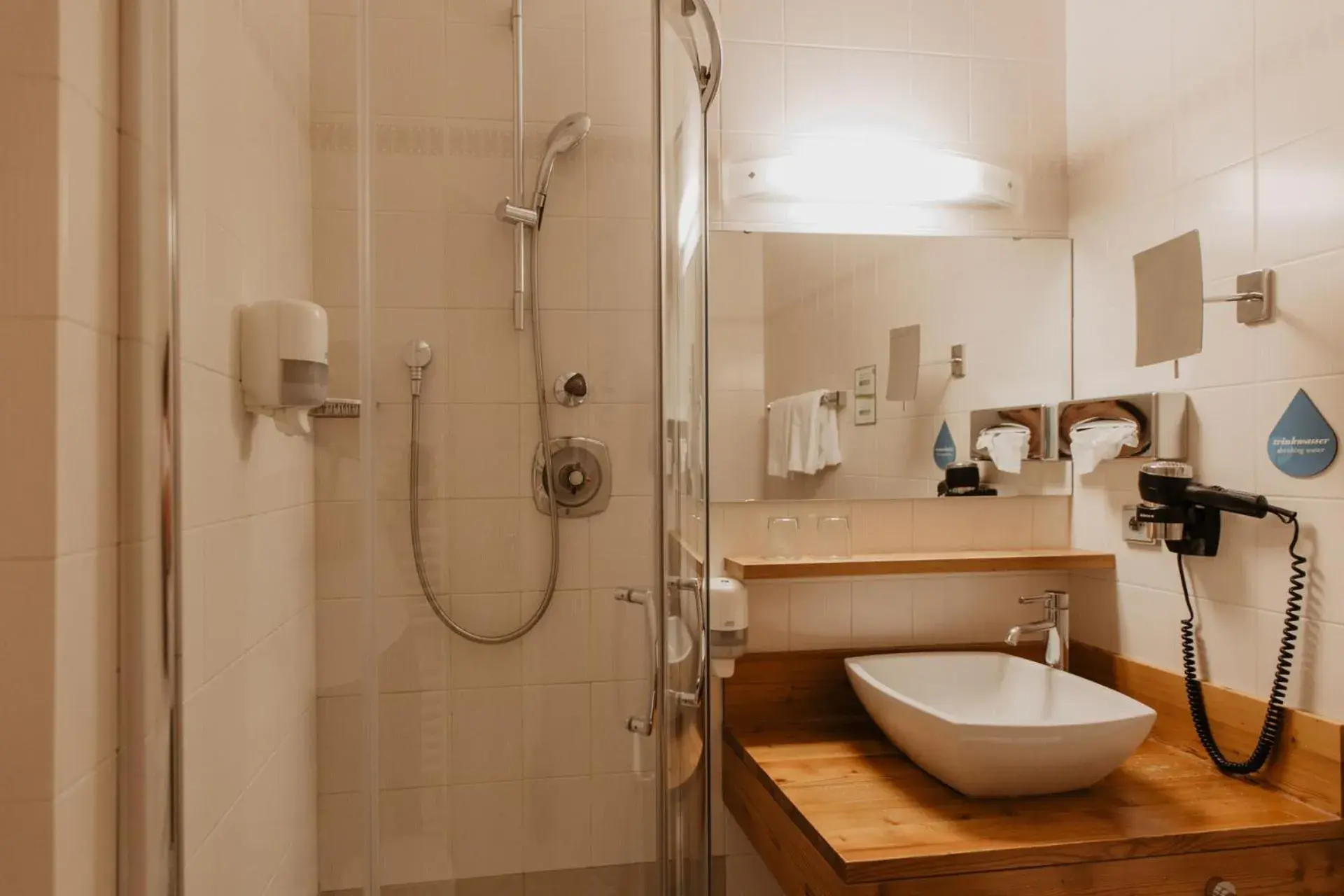 Quadruple Room in Parkhotel Matrei Quadruple Room in Parkhotel Matrei