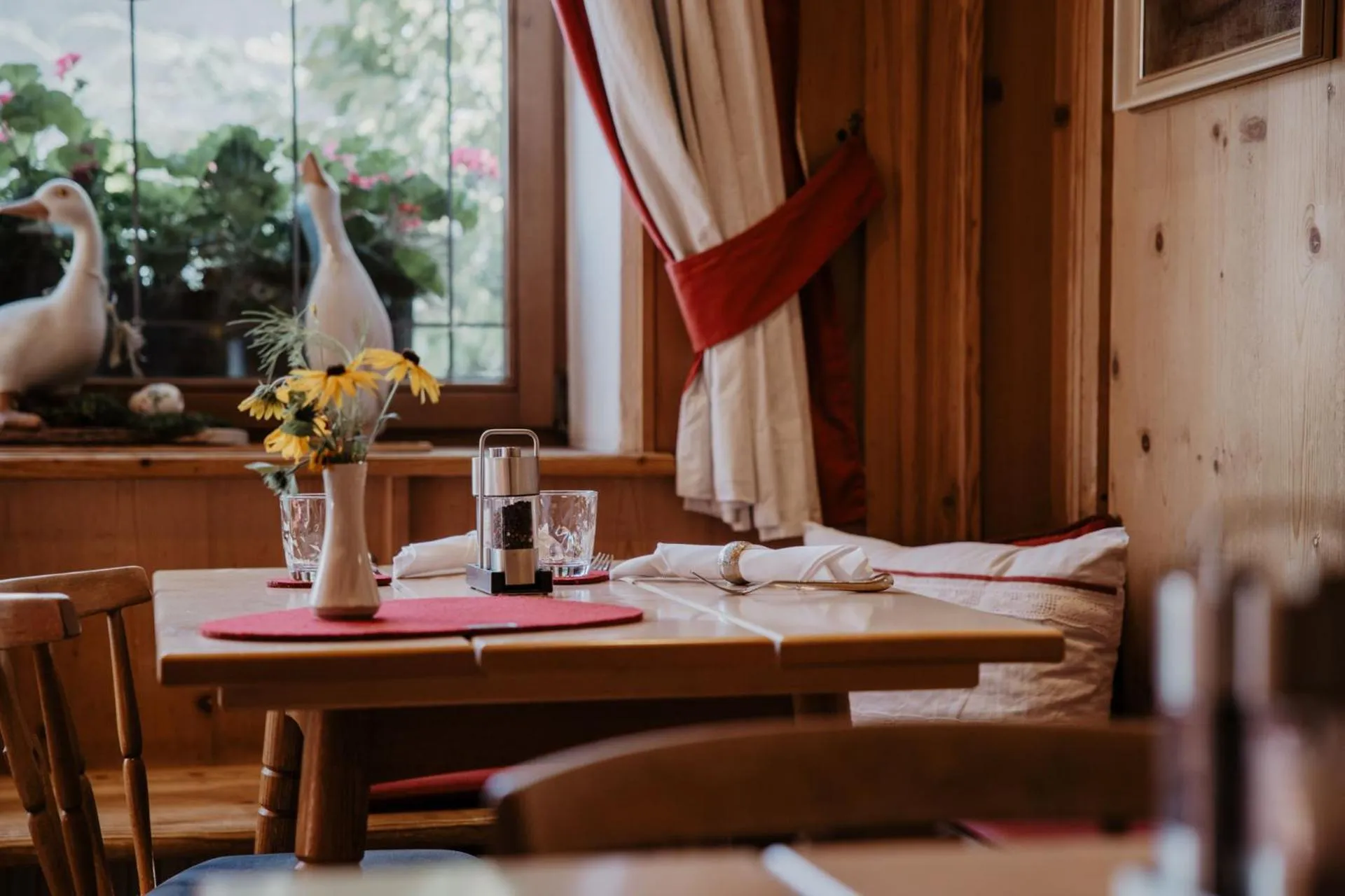 Restaurant/places to eat in Parkhotel Matrei