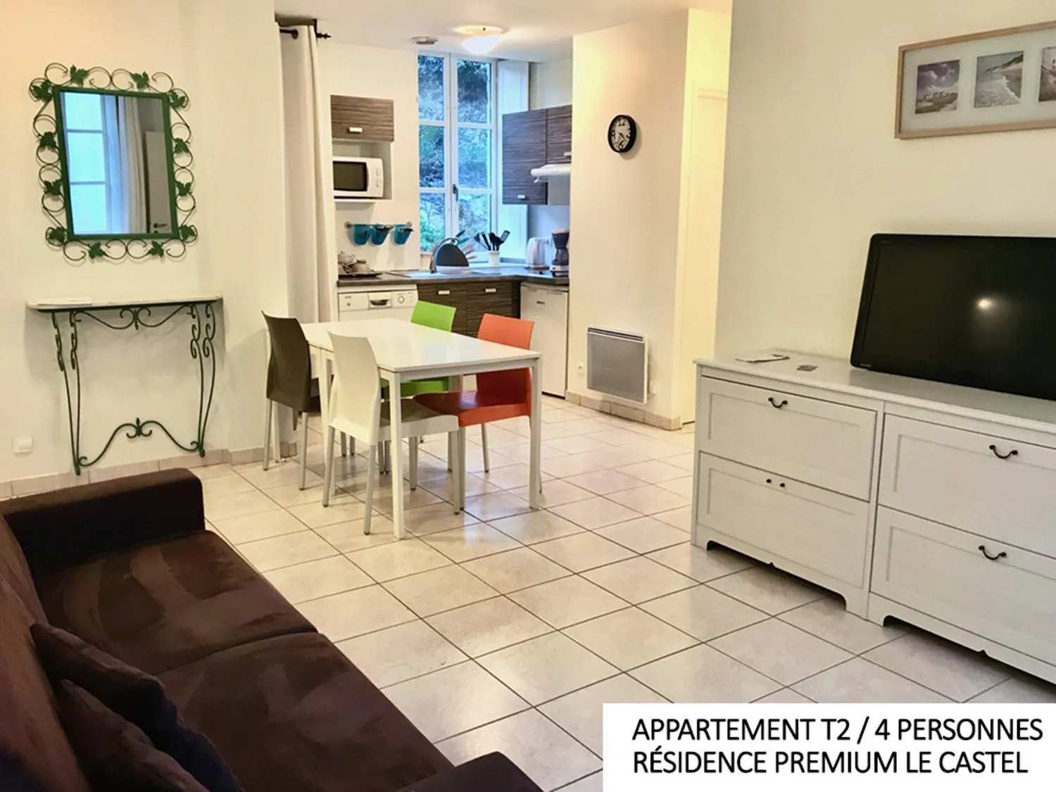 Kitchen or kitchenette in Coin d'Aubrac Hôtel Restaurant SPA de luxe