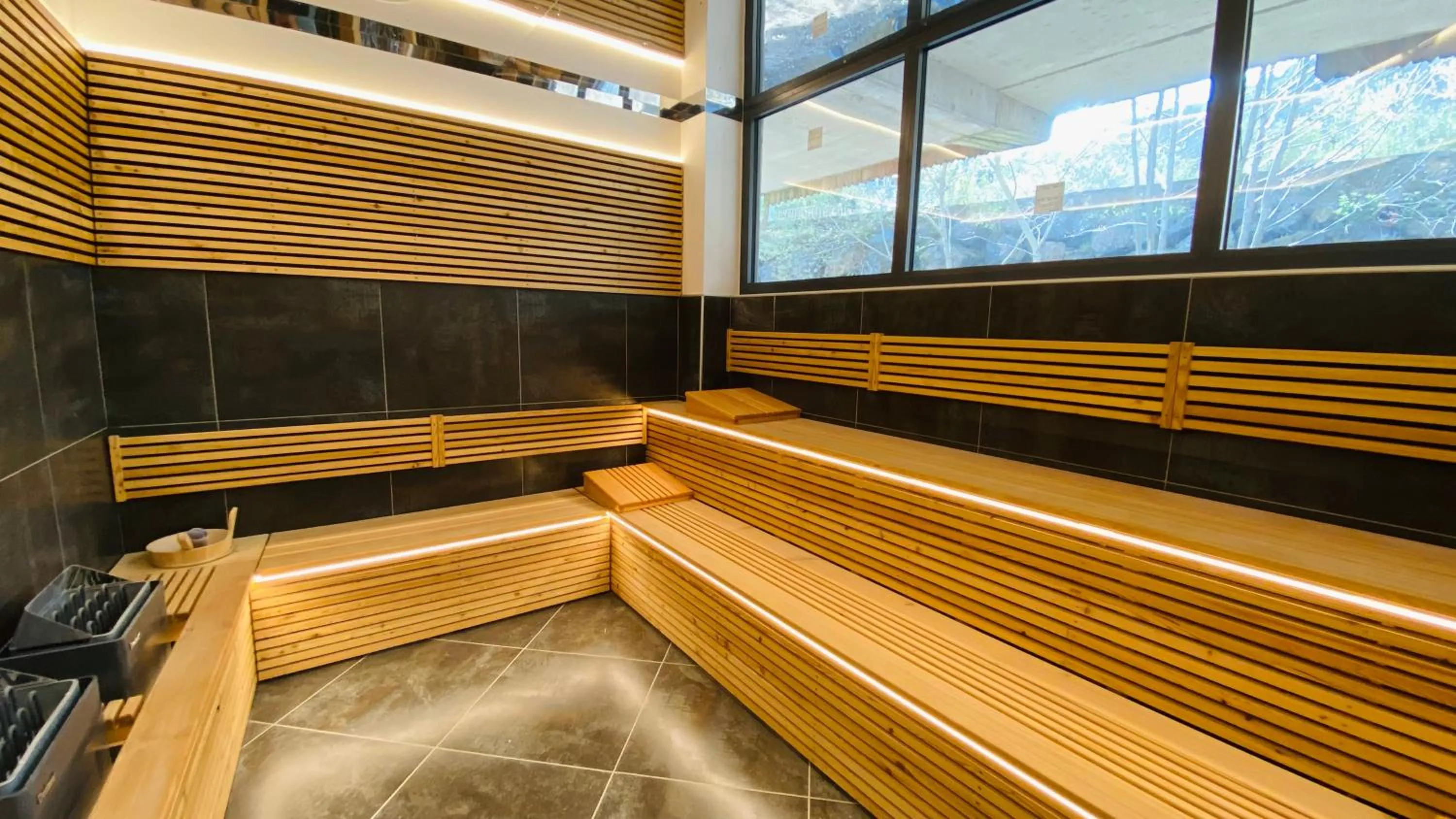 Sauna in Coin d'Aubrac Hôtel Restaurant SPA de luxe