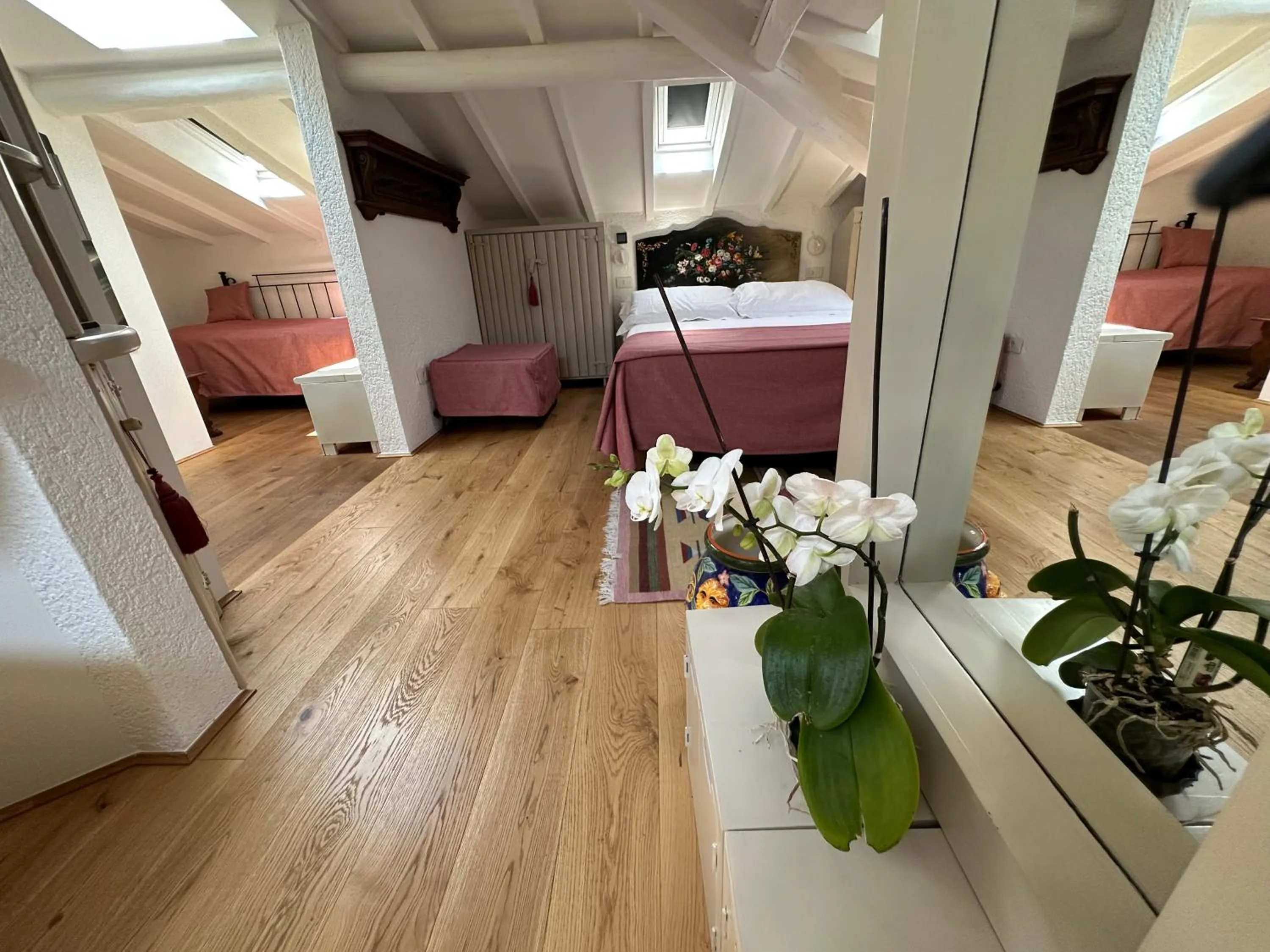 View (from property/room), Bed in Domus Socolatae Residenza d'Epoca Charming B&B - Adults Only