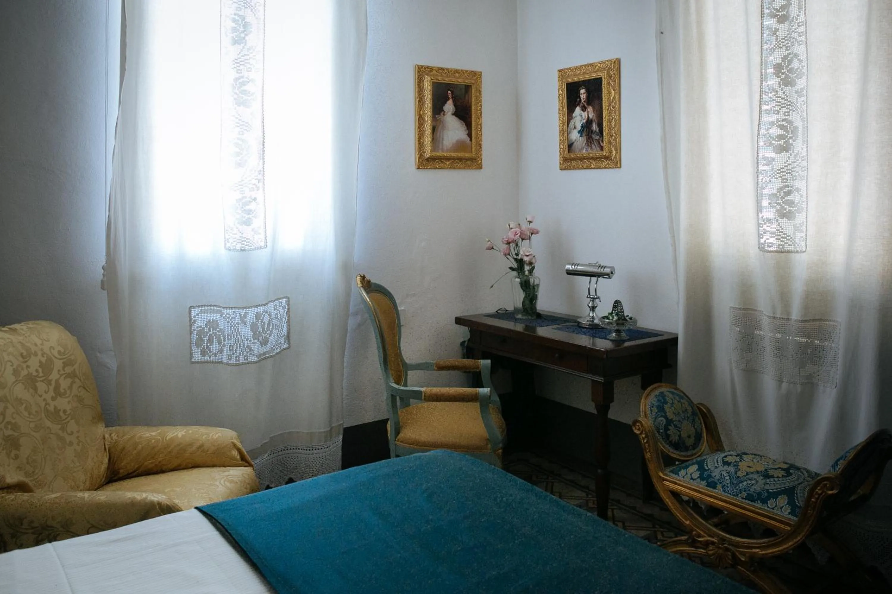 View (from property/room), Bed in Domus Socolatae Residenza d'Epoca Charming B&B - Adults Only