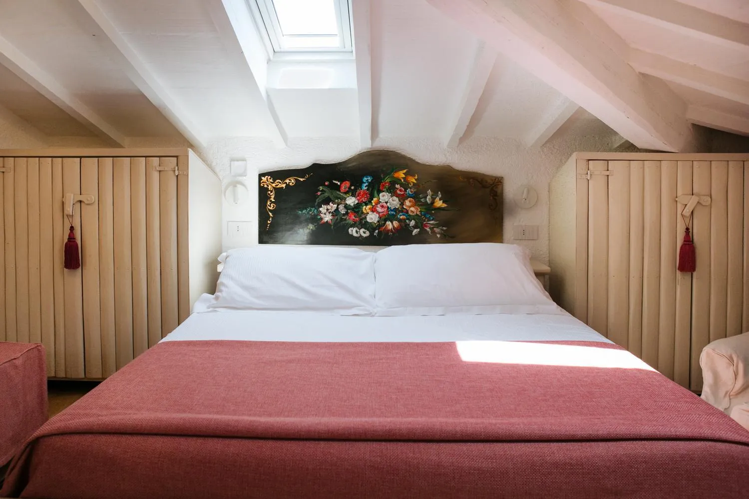 Bed in Domus Socolatae Residenza d'Epoca Charming B&B - Adults Only