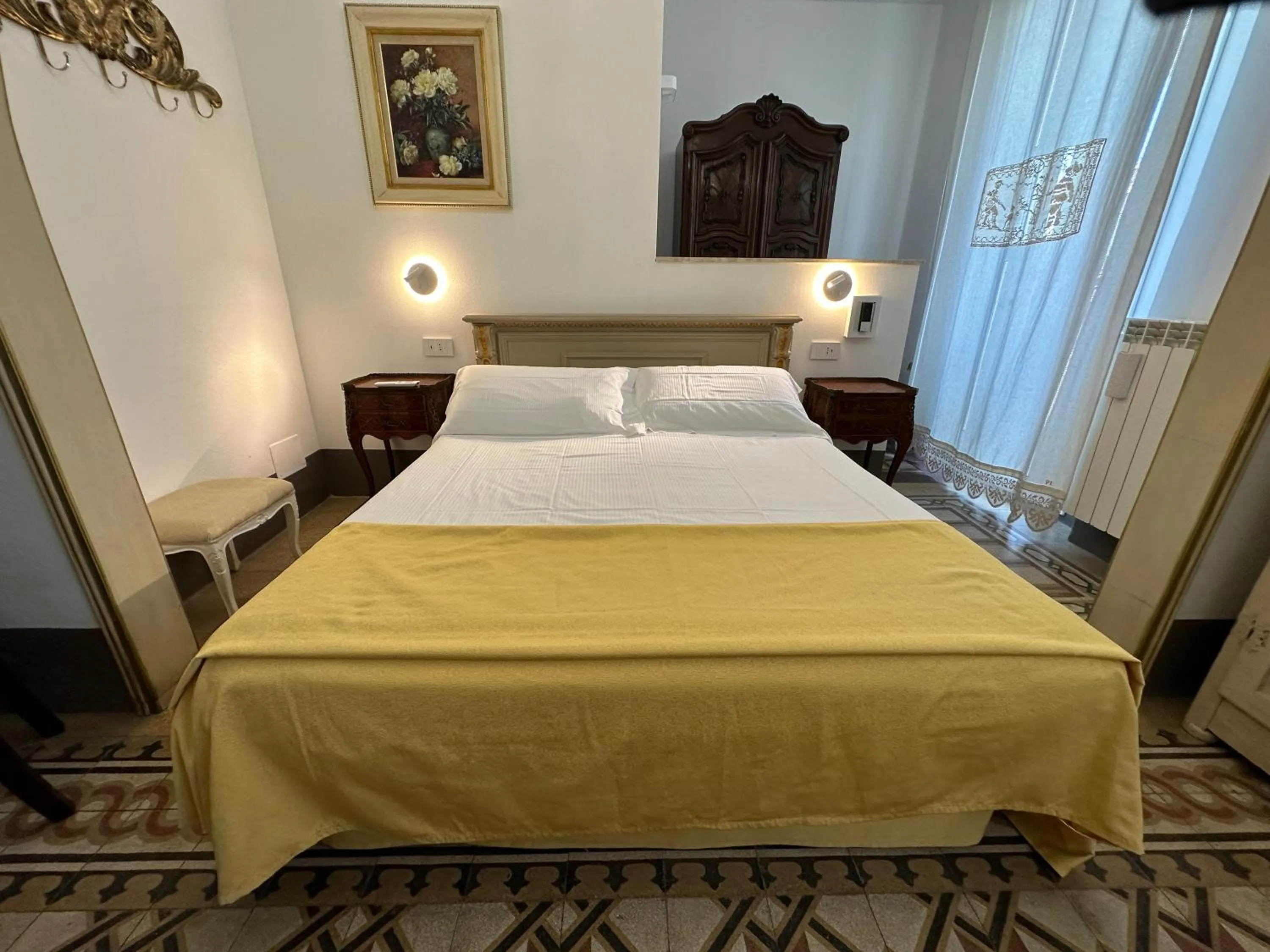 View (from property/room), Bed in Domus Socolatae Residenza d'Epoca Charming B&B - Adults Only
