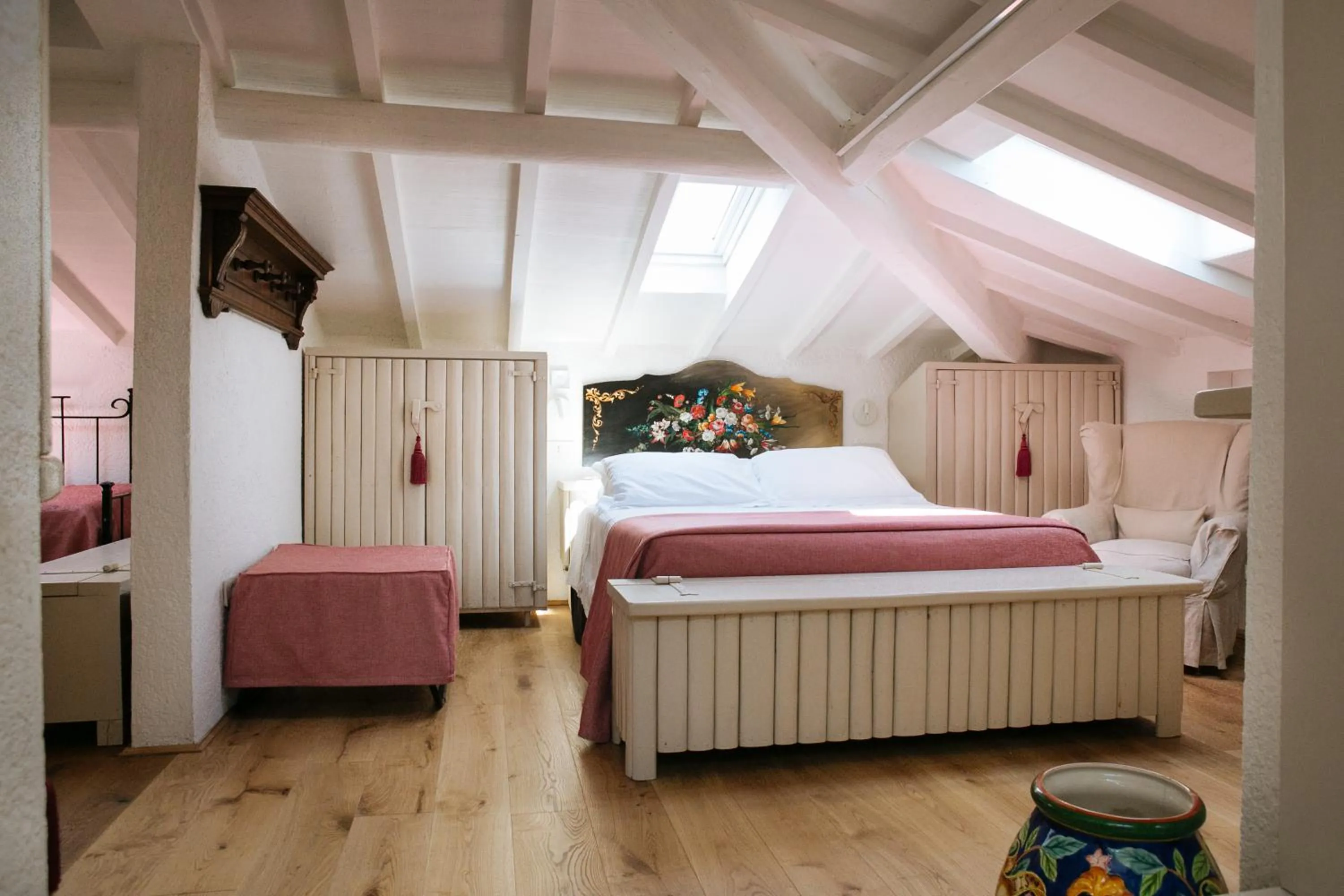 Bedroom, Bed in Domus Socolatae Residenza d'Epoca Charming B&B - Adults Only