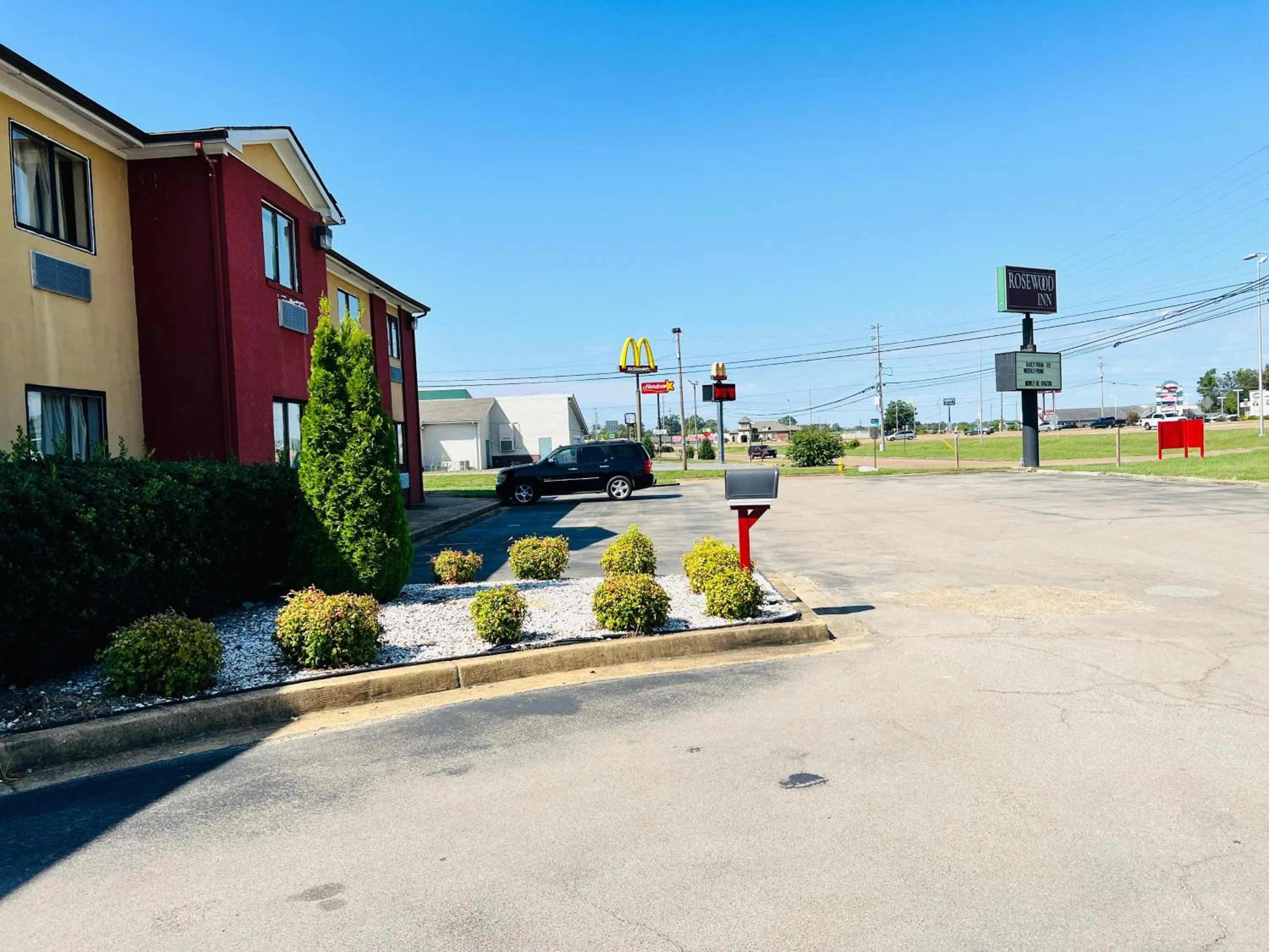 Facade/entrance in Rosewood Inn By OYO Union City I-69