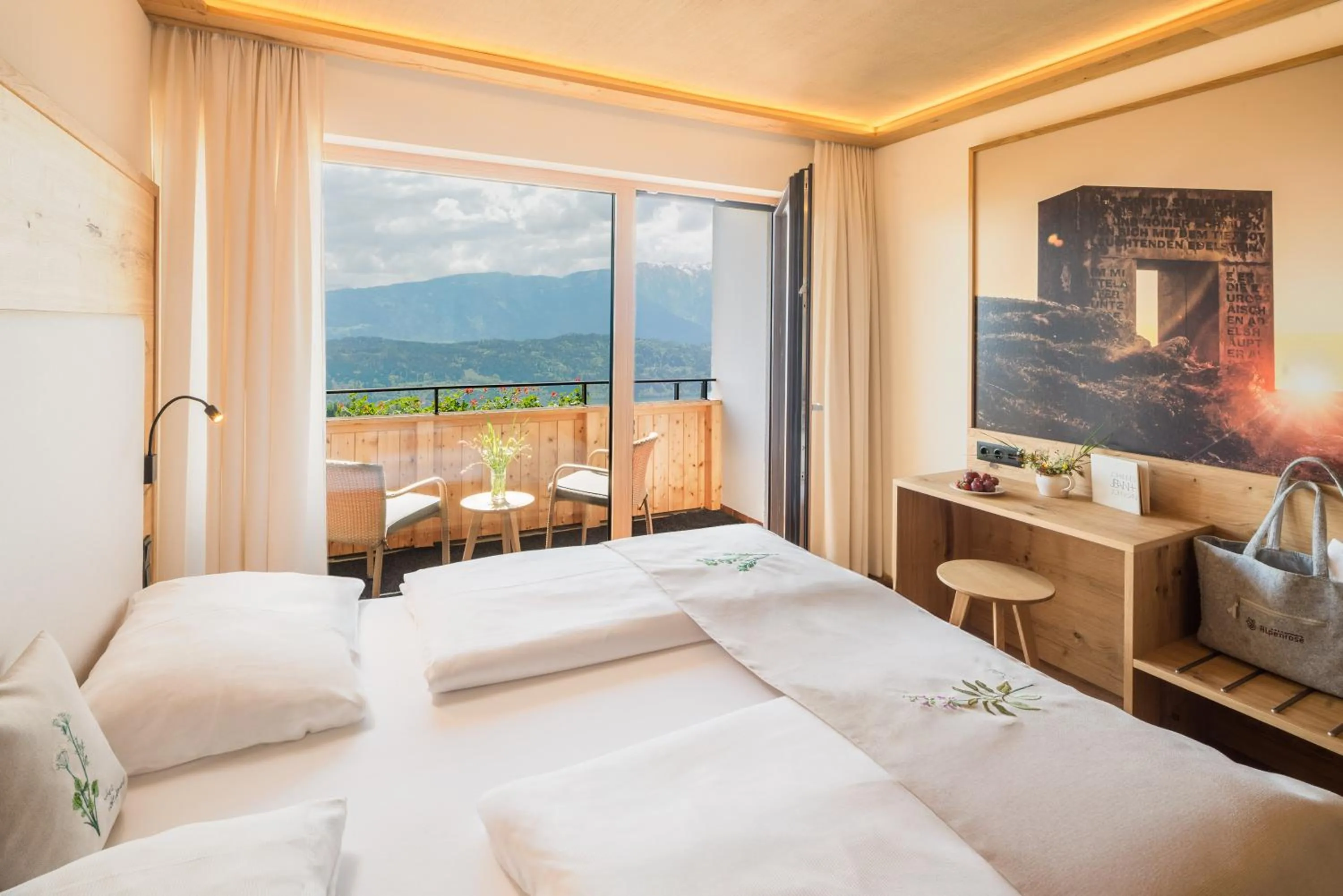 Bed in Naturhotel Alpenrose