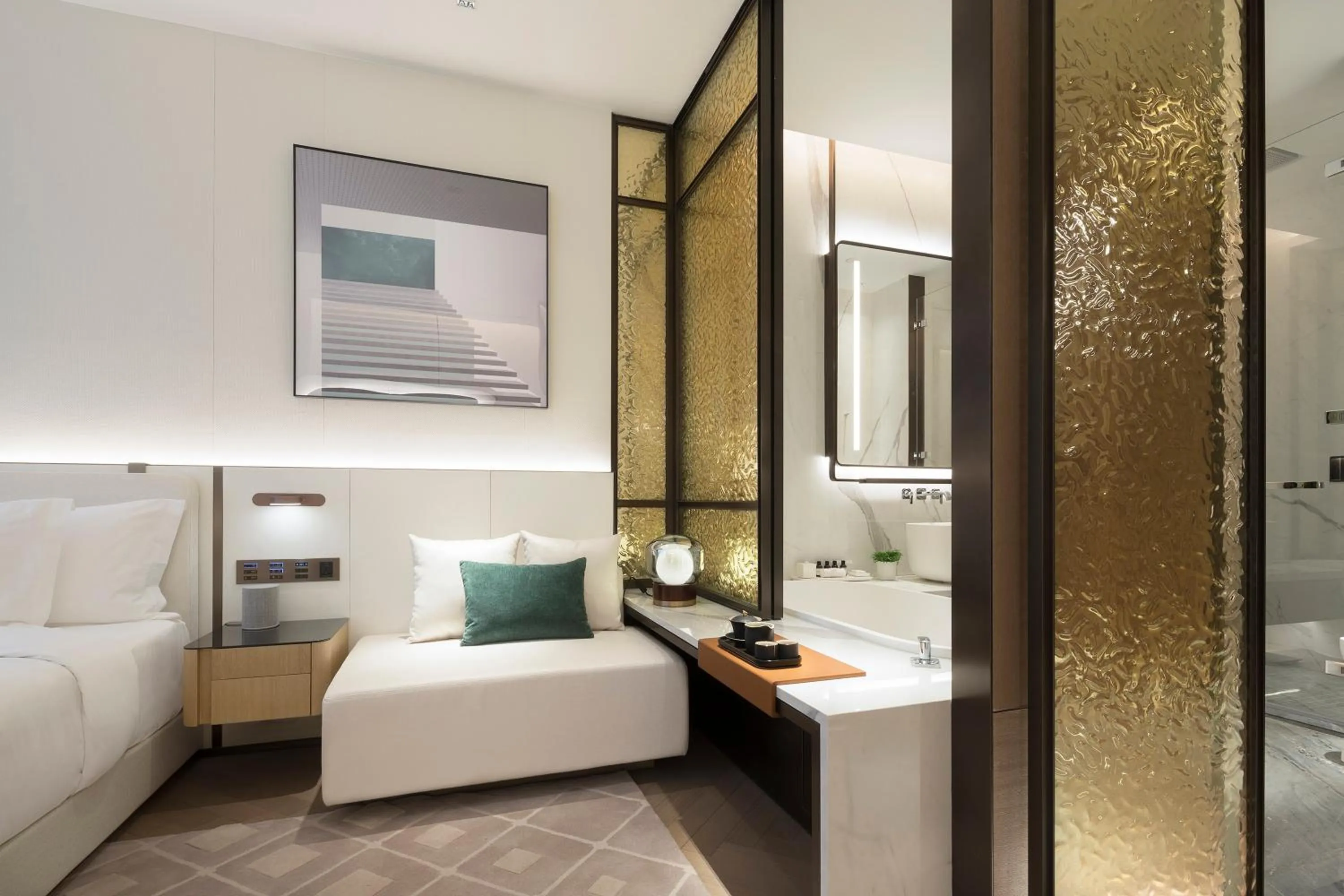 Seating area, Bed in Shenzhen Ayearn Hotel