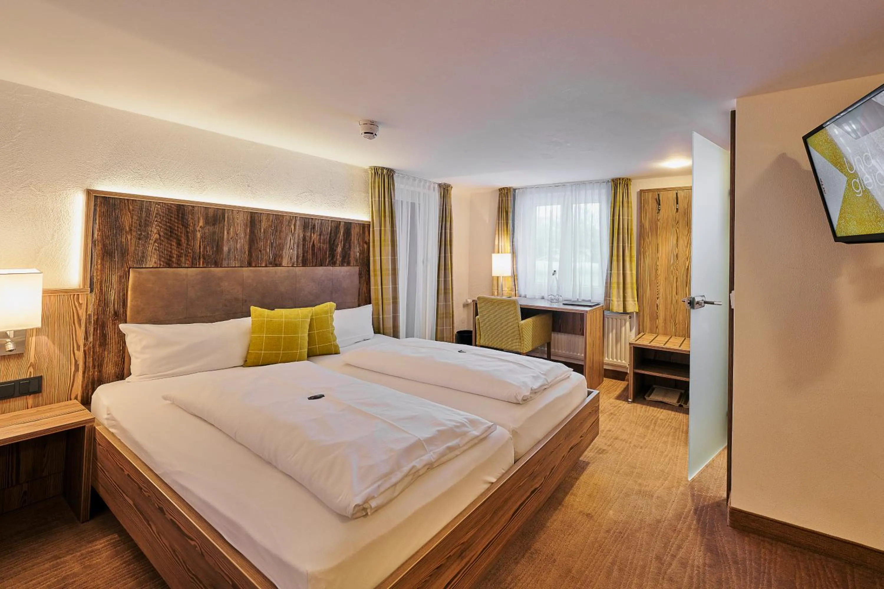 Photo of the whole room, Bed in Genuss- & Aktivhotel Sonnenburg