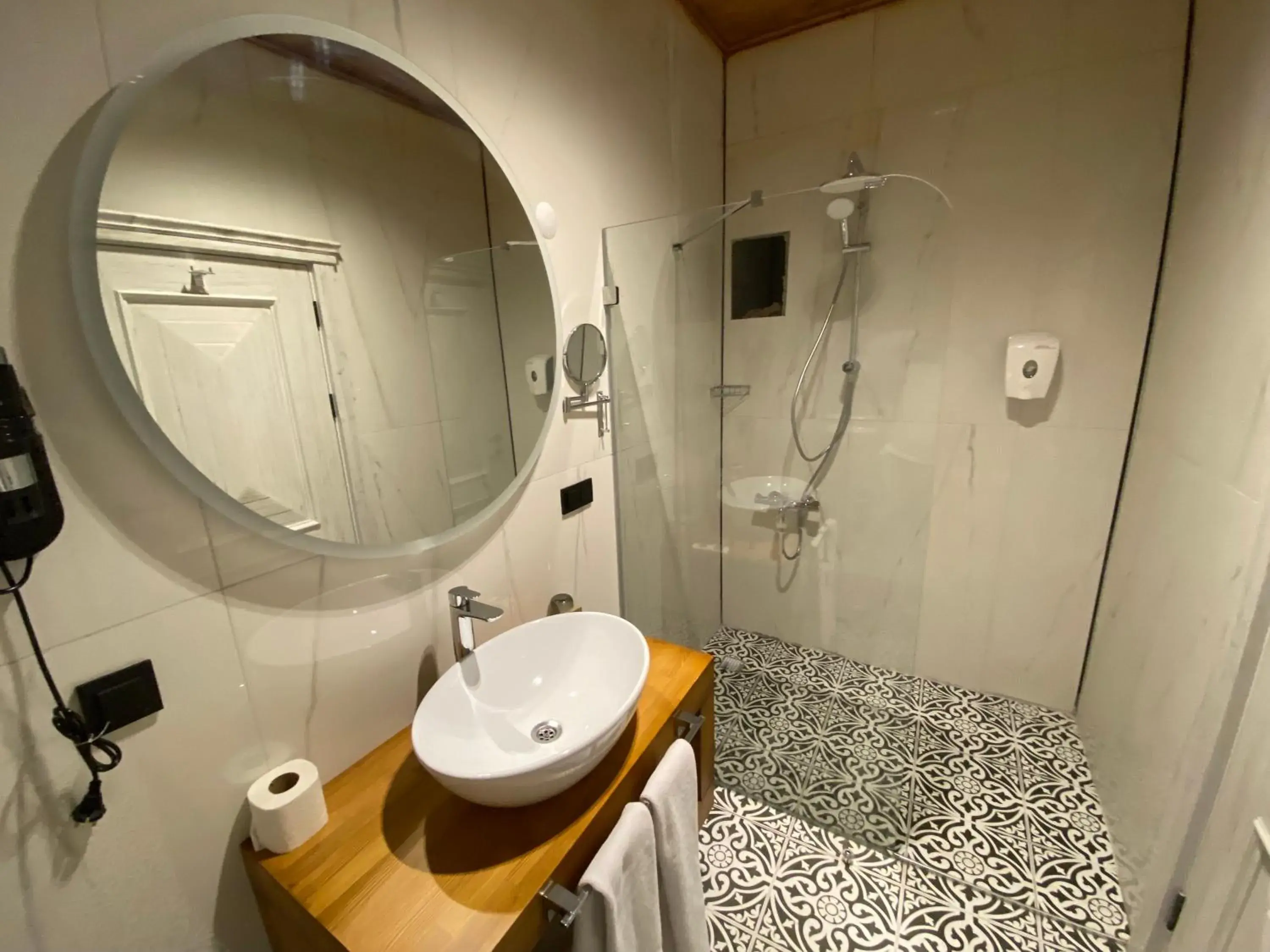 Deluxe Double Room with Bath - single occupancy in Elifim Resort Hotel Deluxe Double Room with Bath - single occupancy in Elifim Resort Hotel