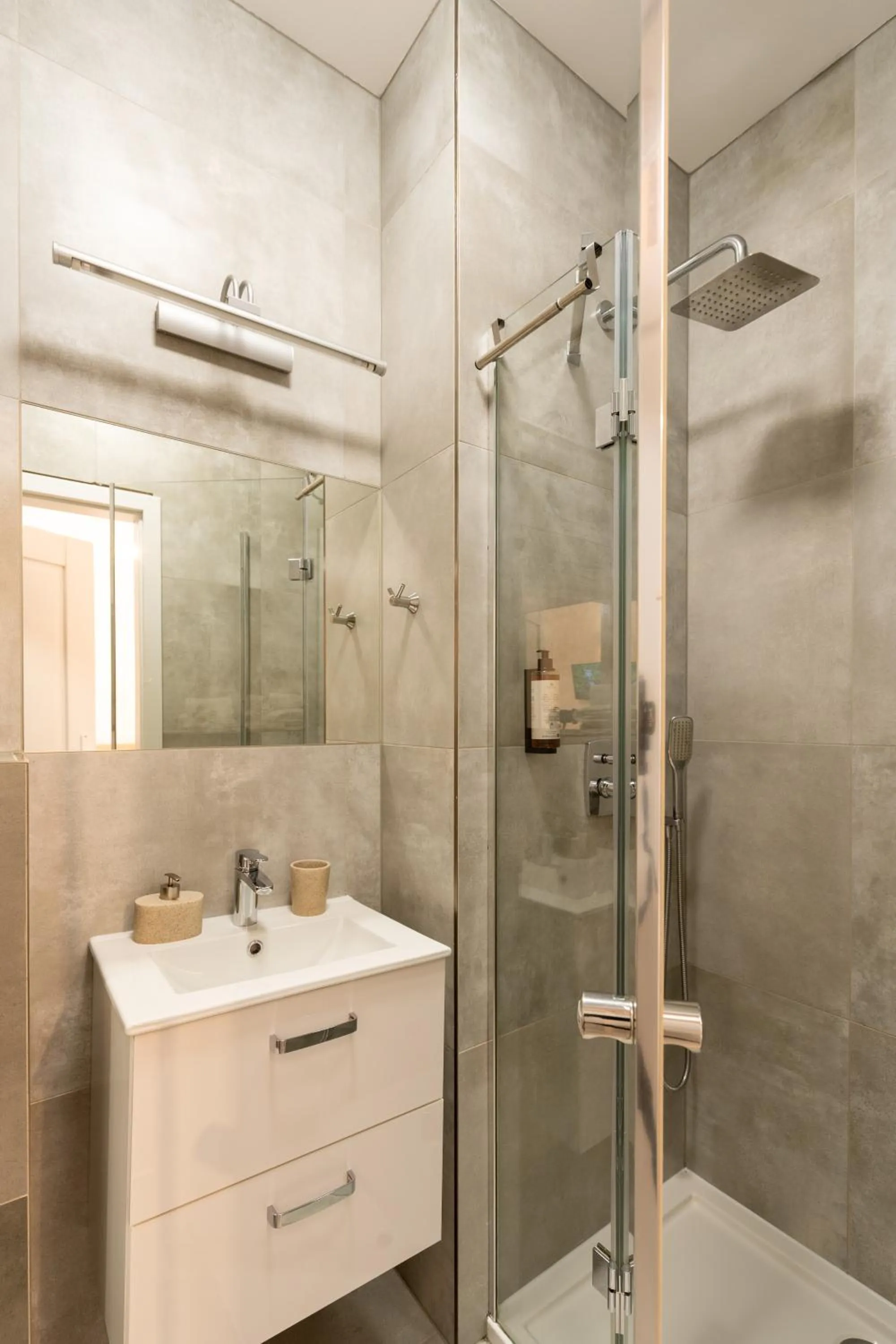 Bathroom in Kazimierz Residence Apartments by Staymoovers