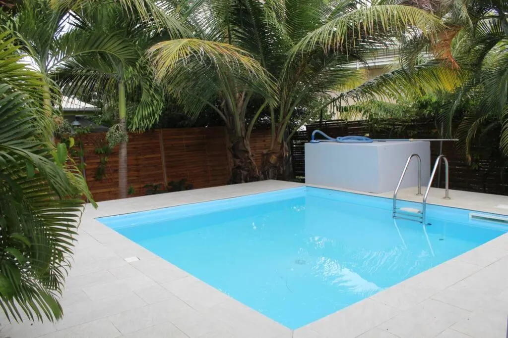 Villa l'Anjou Créole à Sainte Anne en Guadeloupe avec piscine privée et 3 chambres pour 6 personnes