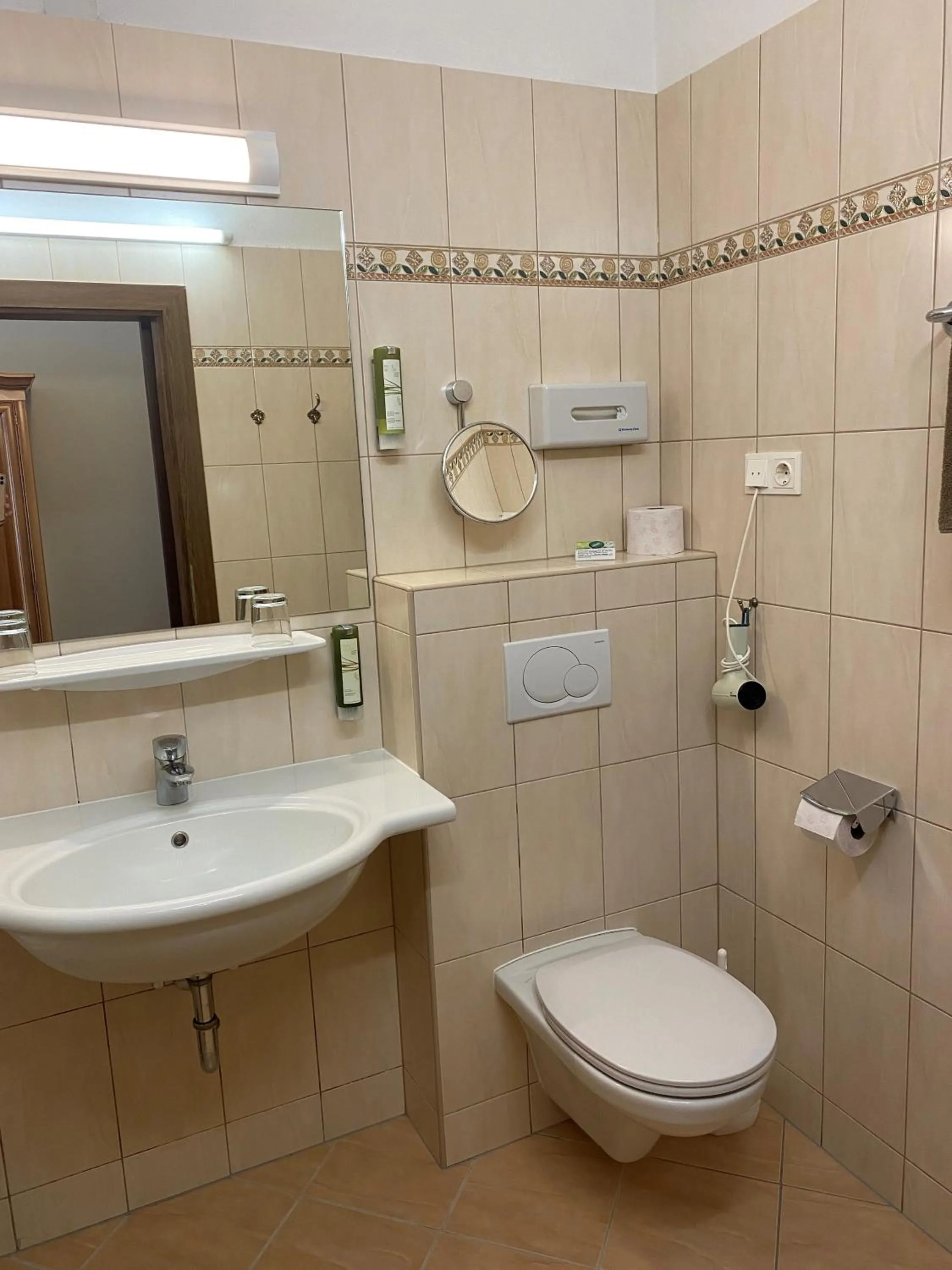 Photo of the whole room in Gartenhotel & Weingut Pfeffel Dürnstein