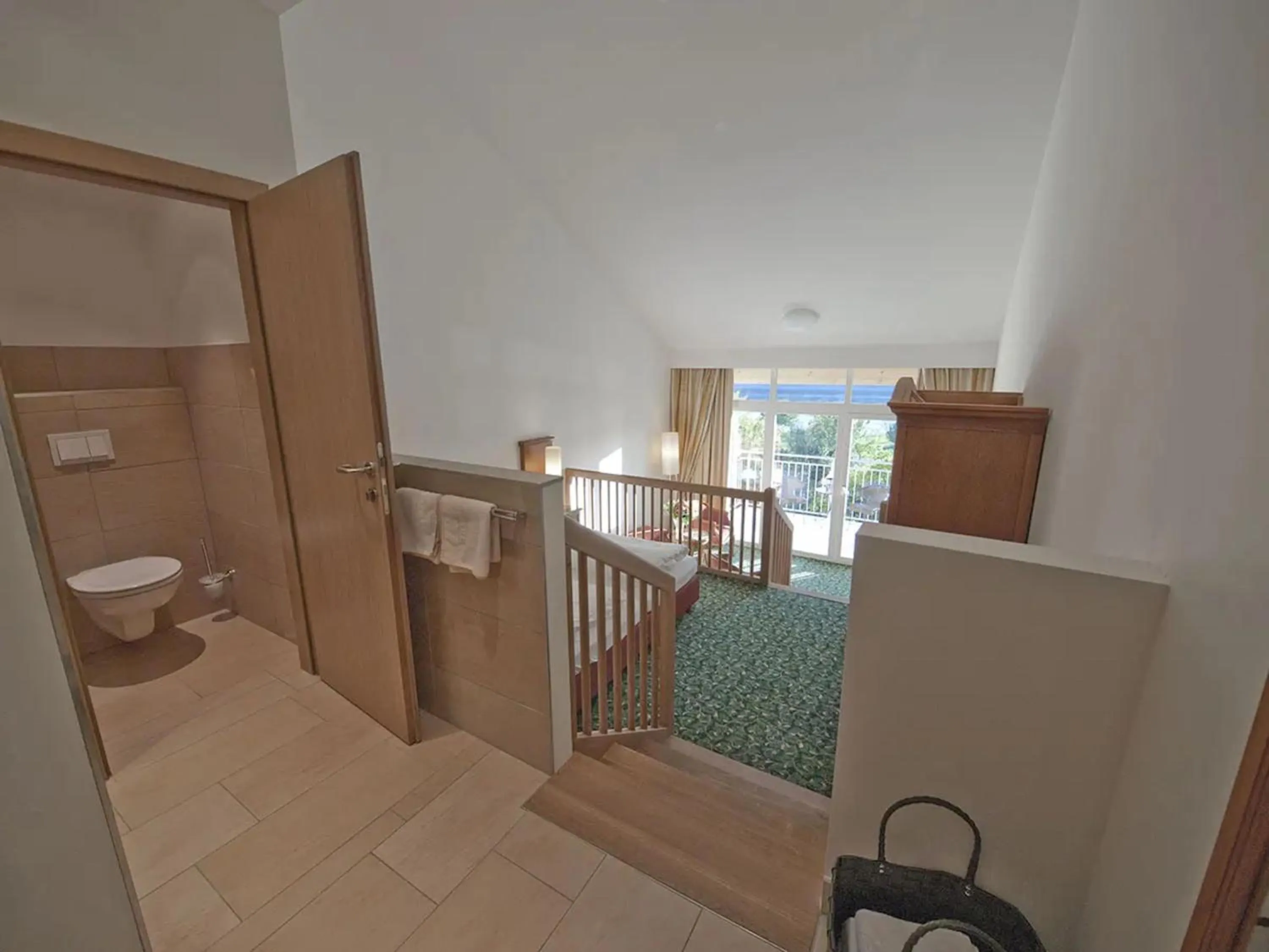 Bathroom in Gartenhotel & Weingut Pfeffel Dürnstein