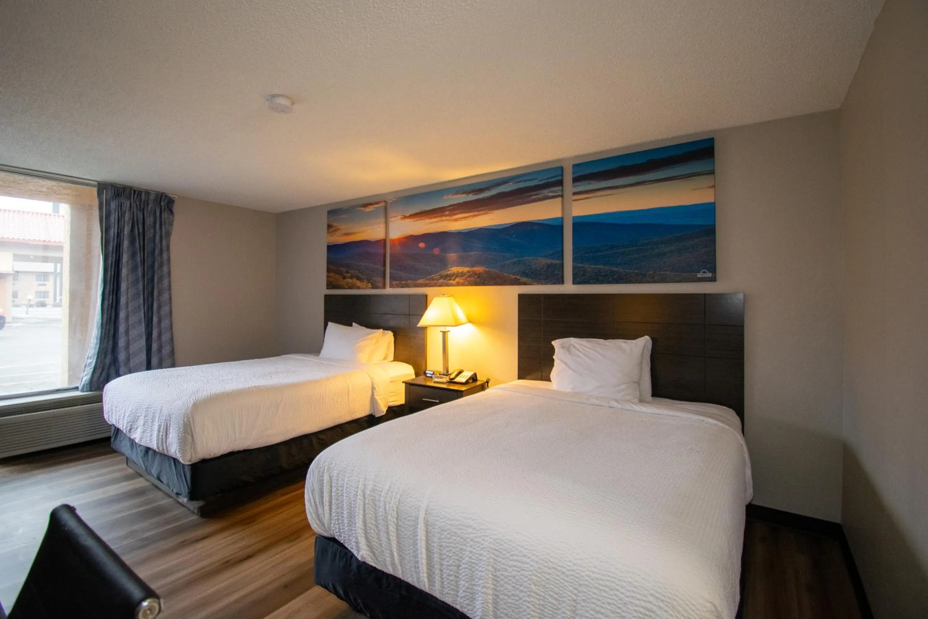 Bedroom, Bed in Days Inn by Wyndham Caddo Valley Arkadelphia