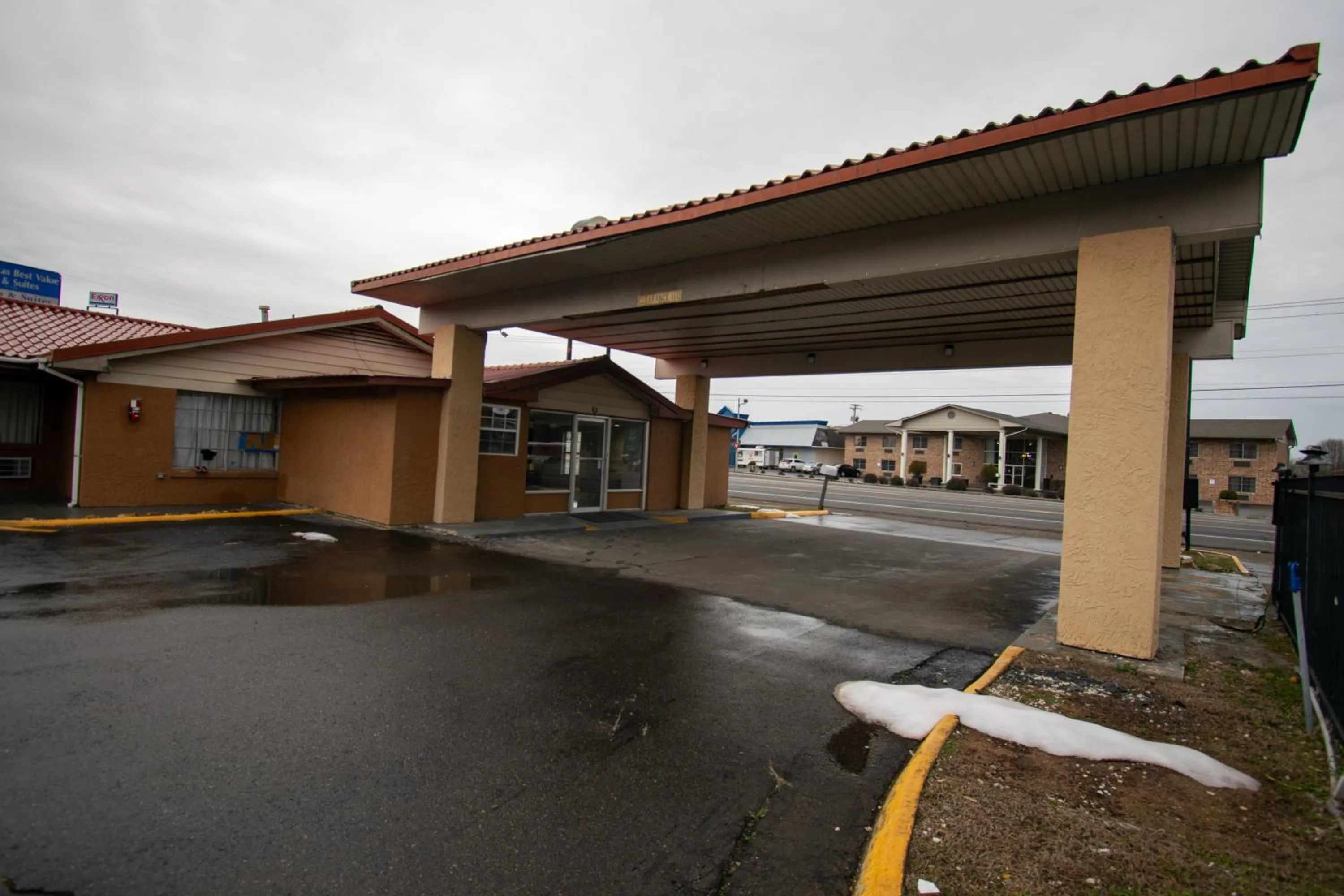 Property building in Days Inn by Wyndham Caddo Valley Arkadelphia