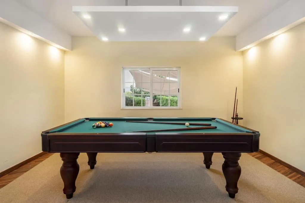 Billiard in Villa Arade Riverside - Jacuzzi and Heated Pool by AlgarStays