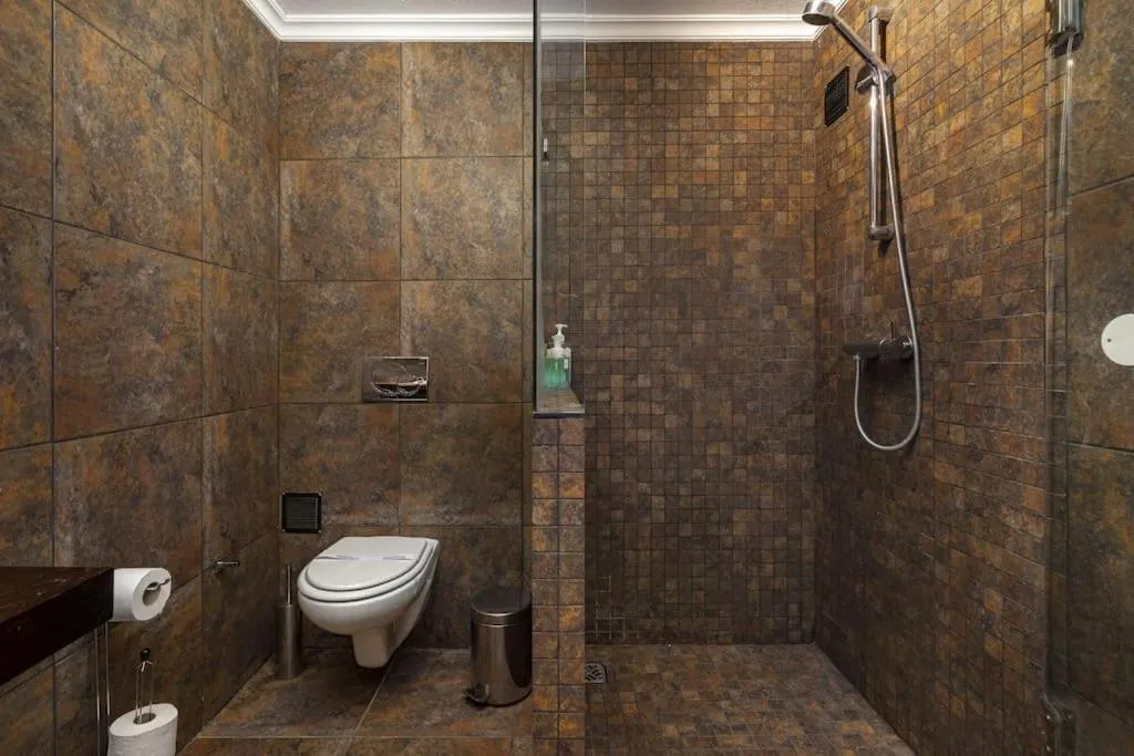 Shower in Villa Arade Riverside - Jacuzzi and Heated Pool by AlgarStays