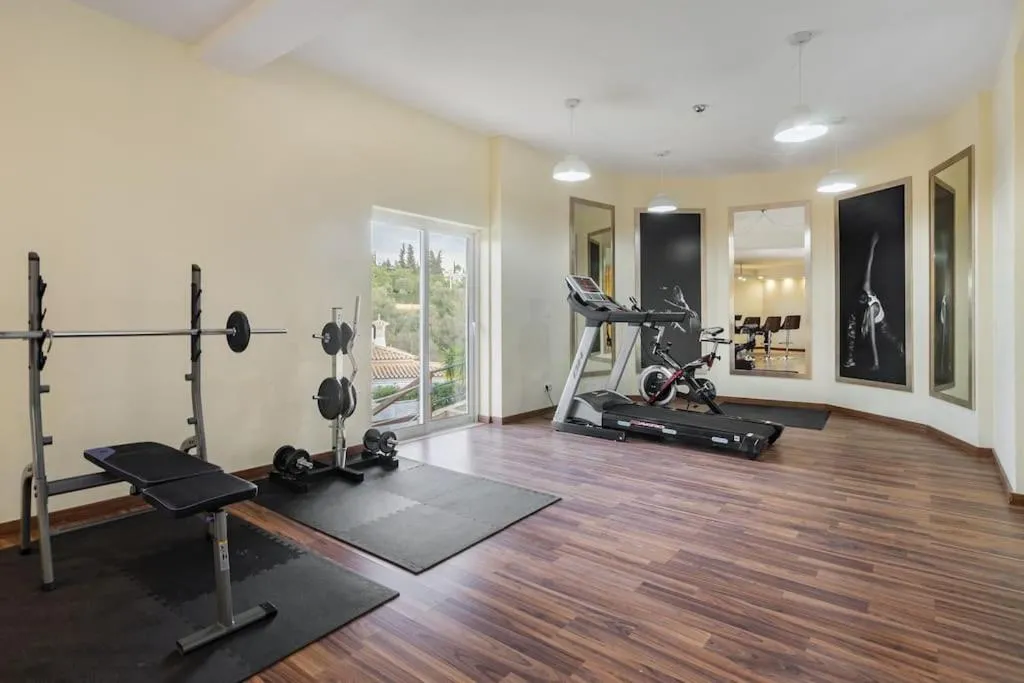 Fitness centre/facilities in Villa Arade Riverside - Jacuzzi and Heated Pool by AlgarStays