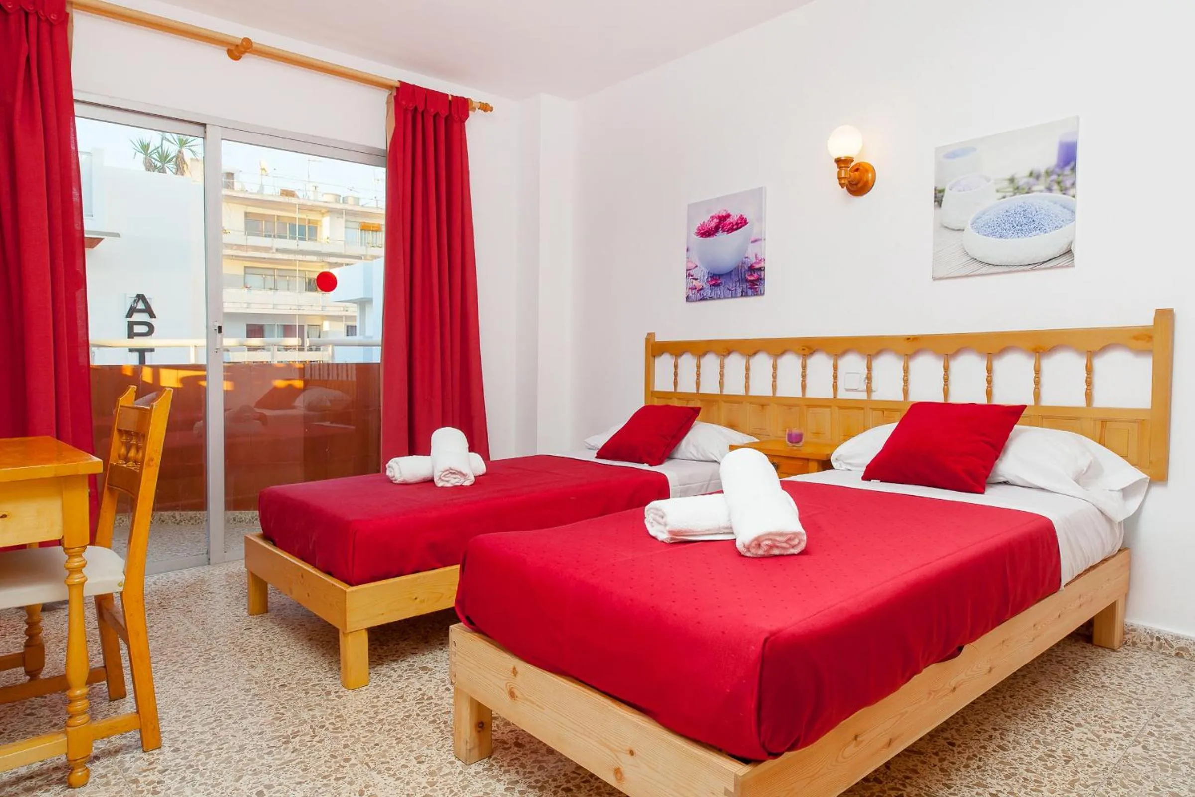 Apartamentos Puet