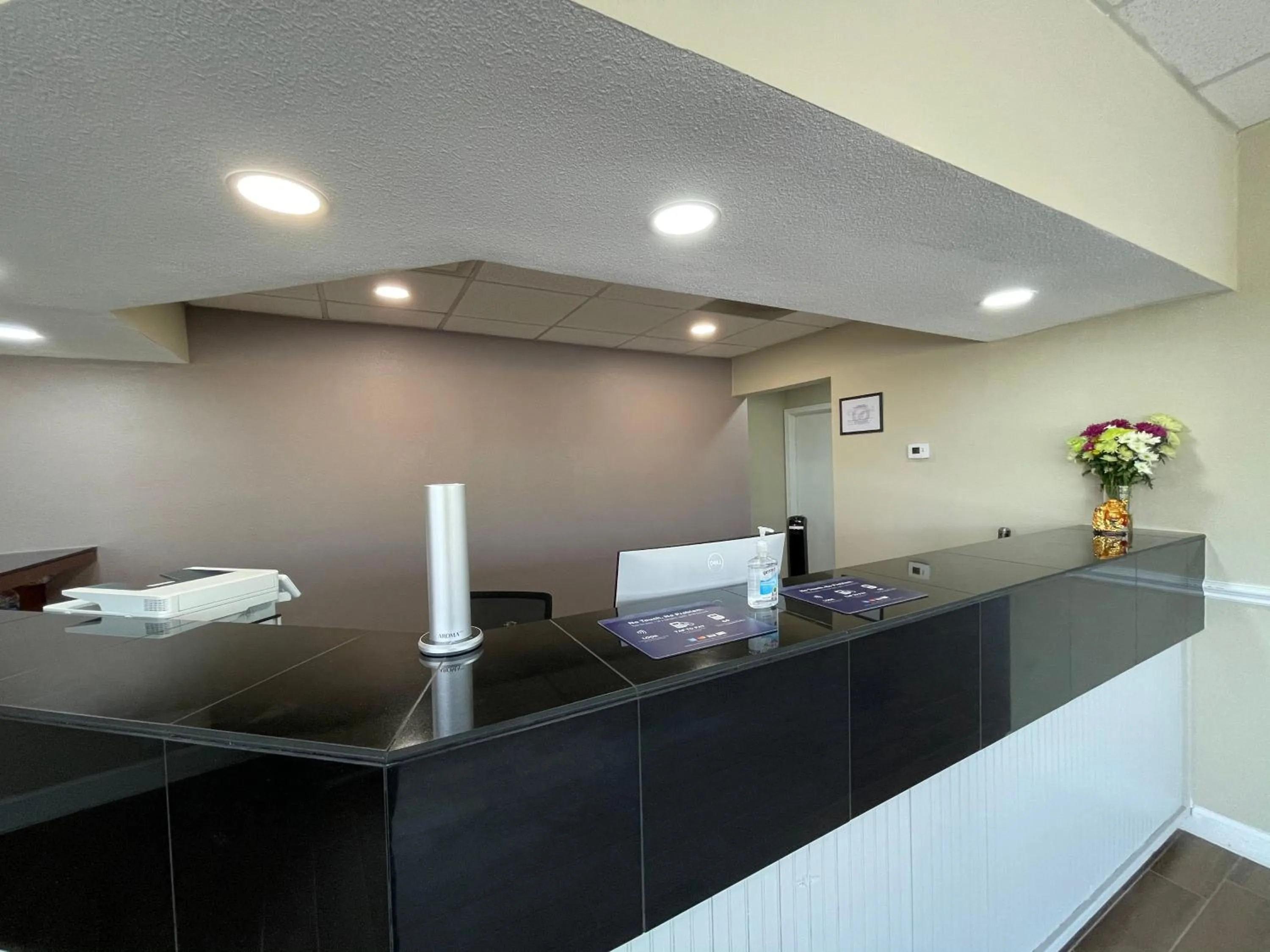 Lobby or reception in Dreamland Inn