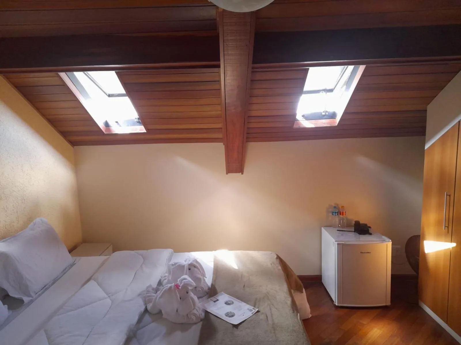 Photo of the whole room, Bed in Pousada Jordão