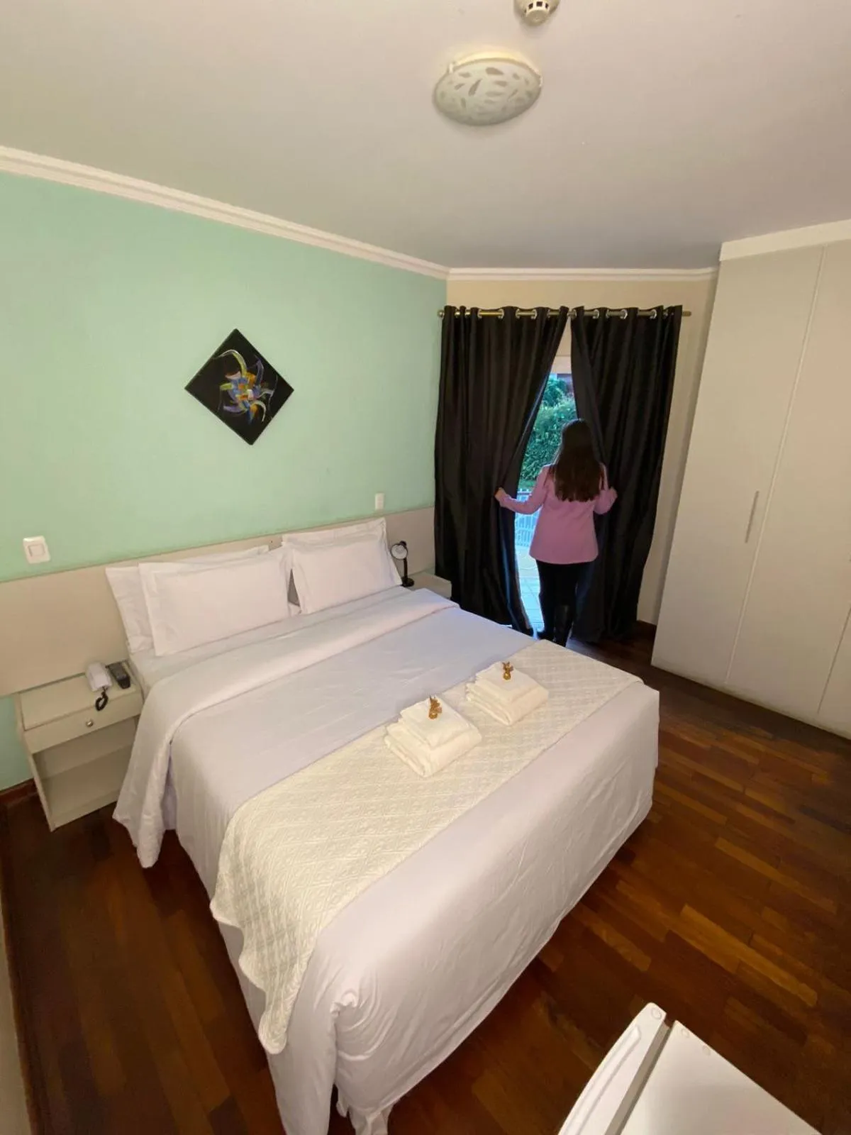 Photo of the whole room, Bed in Pousada Jordão
