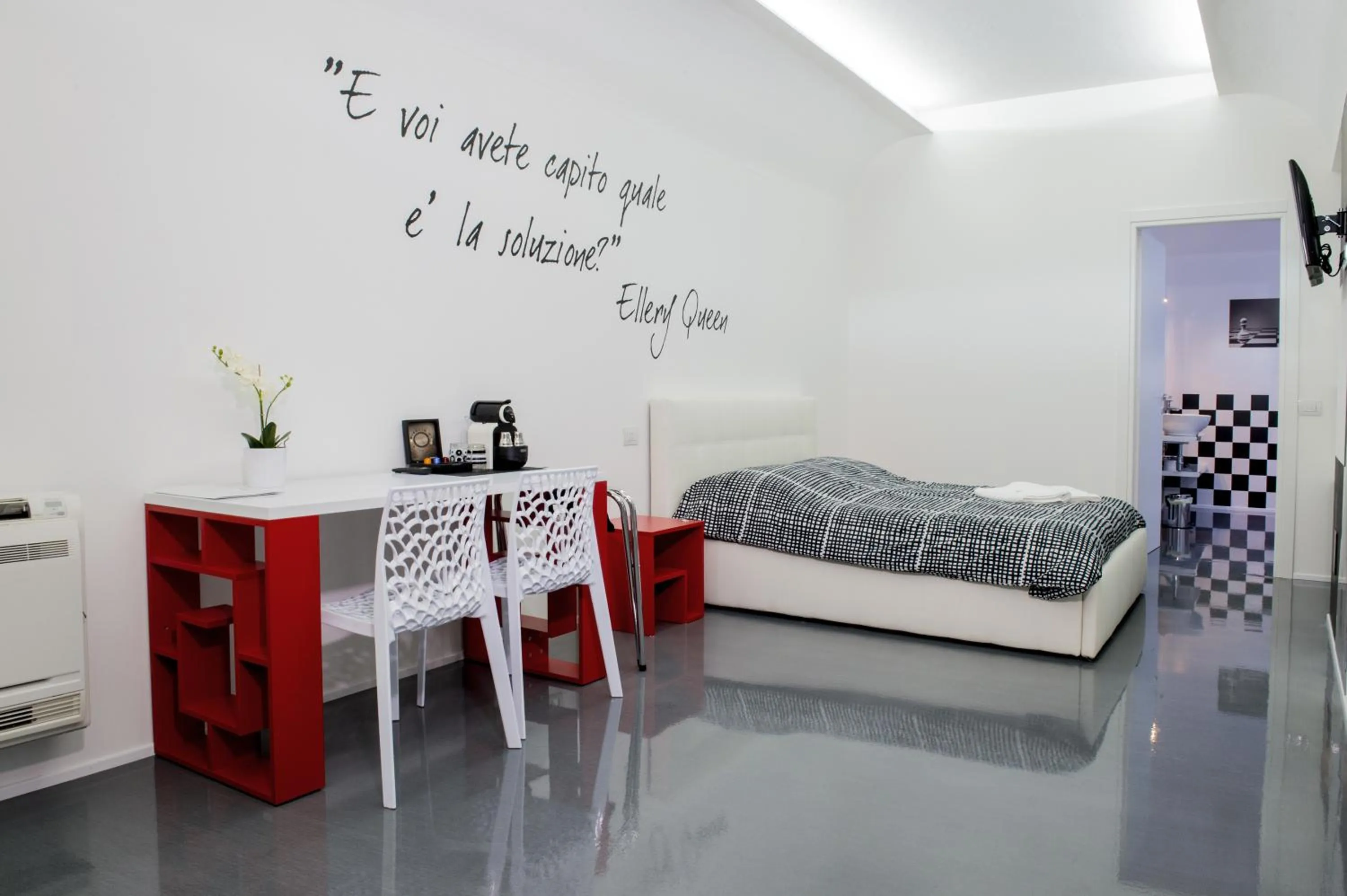 Decorative detail, Bed in Il Castelluccio