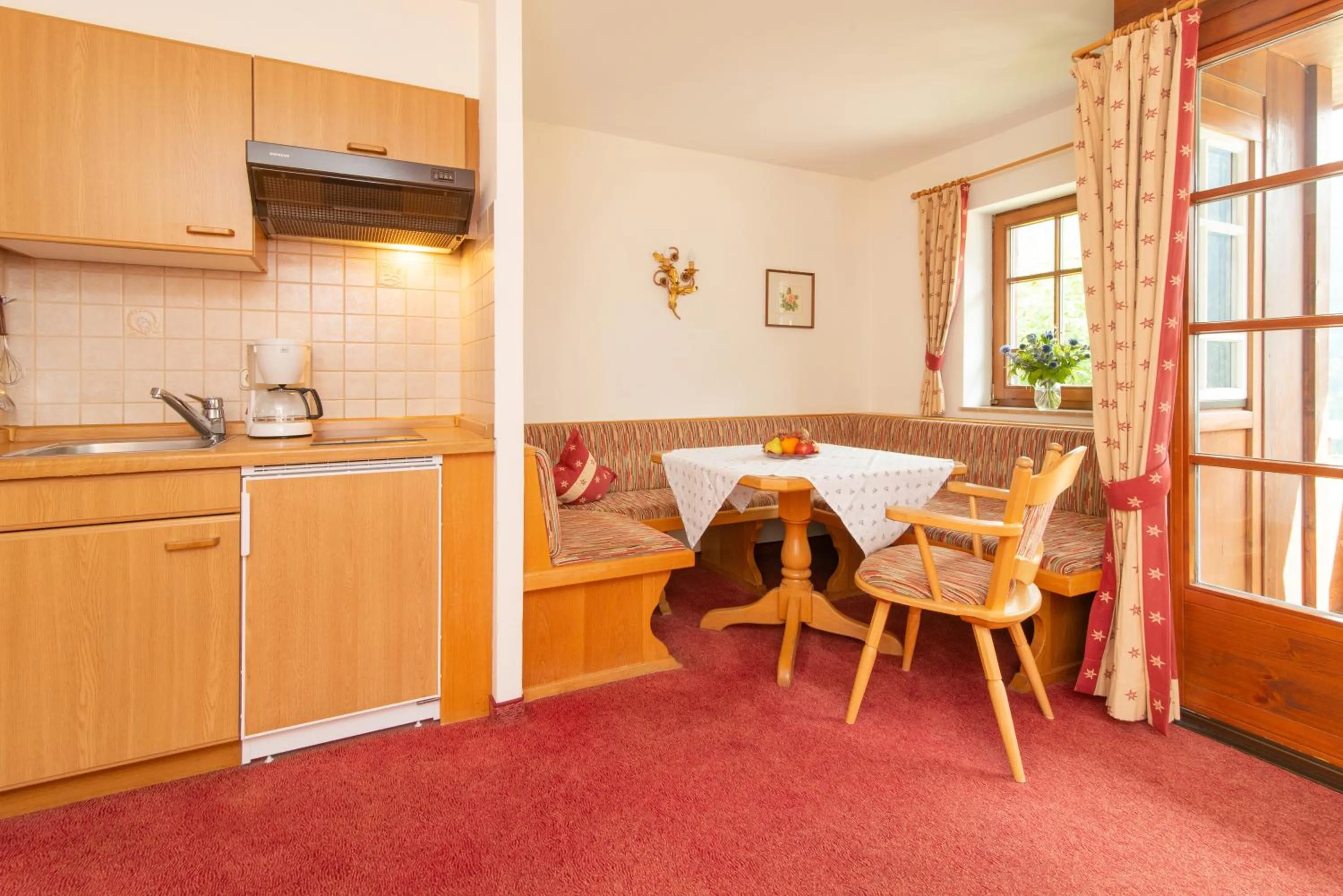 Photo of the whole room in Hotel Alte Krone