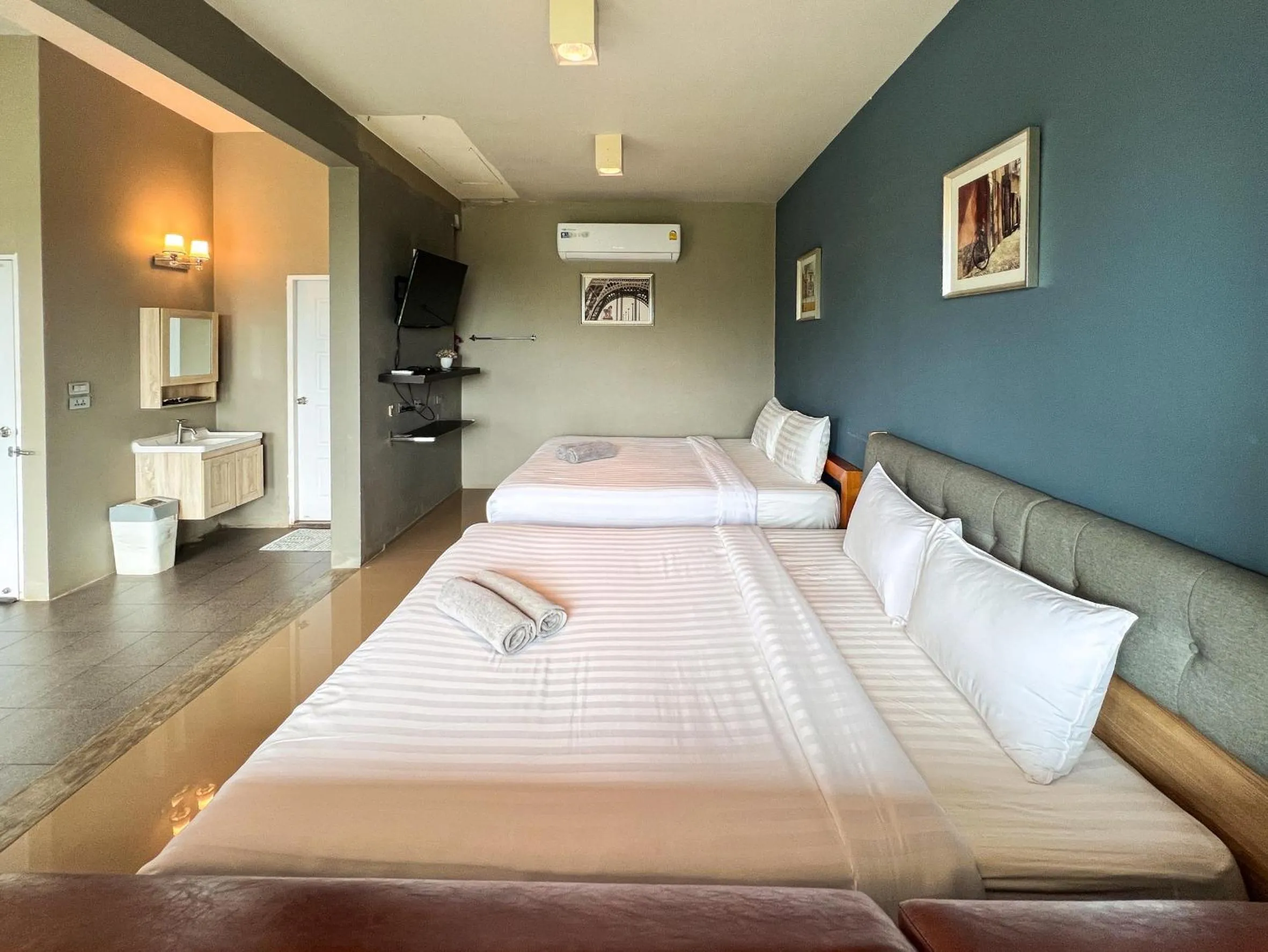 Property building, Bed in Krin Resort