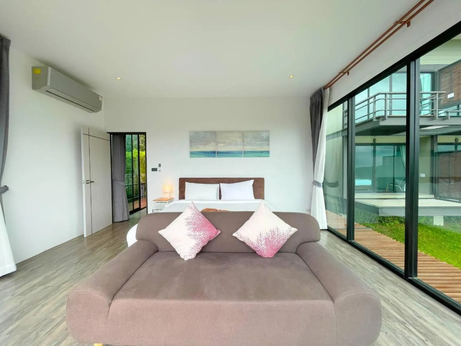 Photo of the whole room in Krin Resort