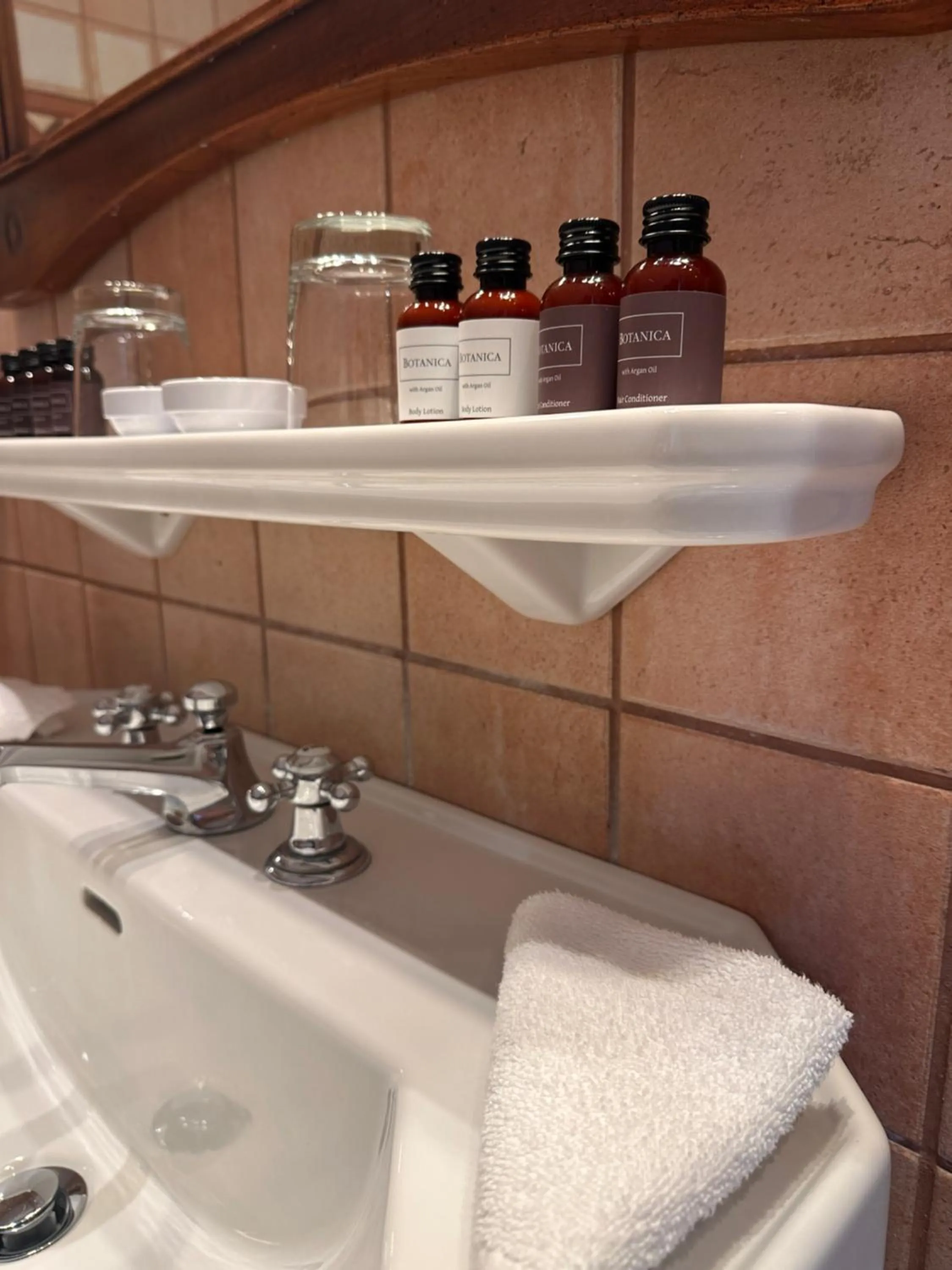 Bathroom in Romantik Hotel U Raka