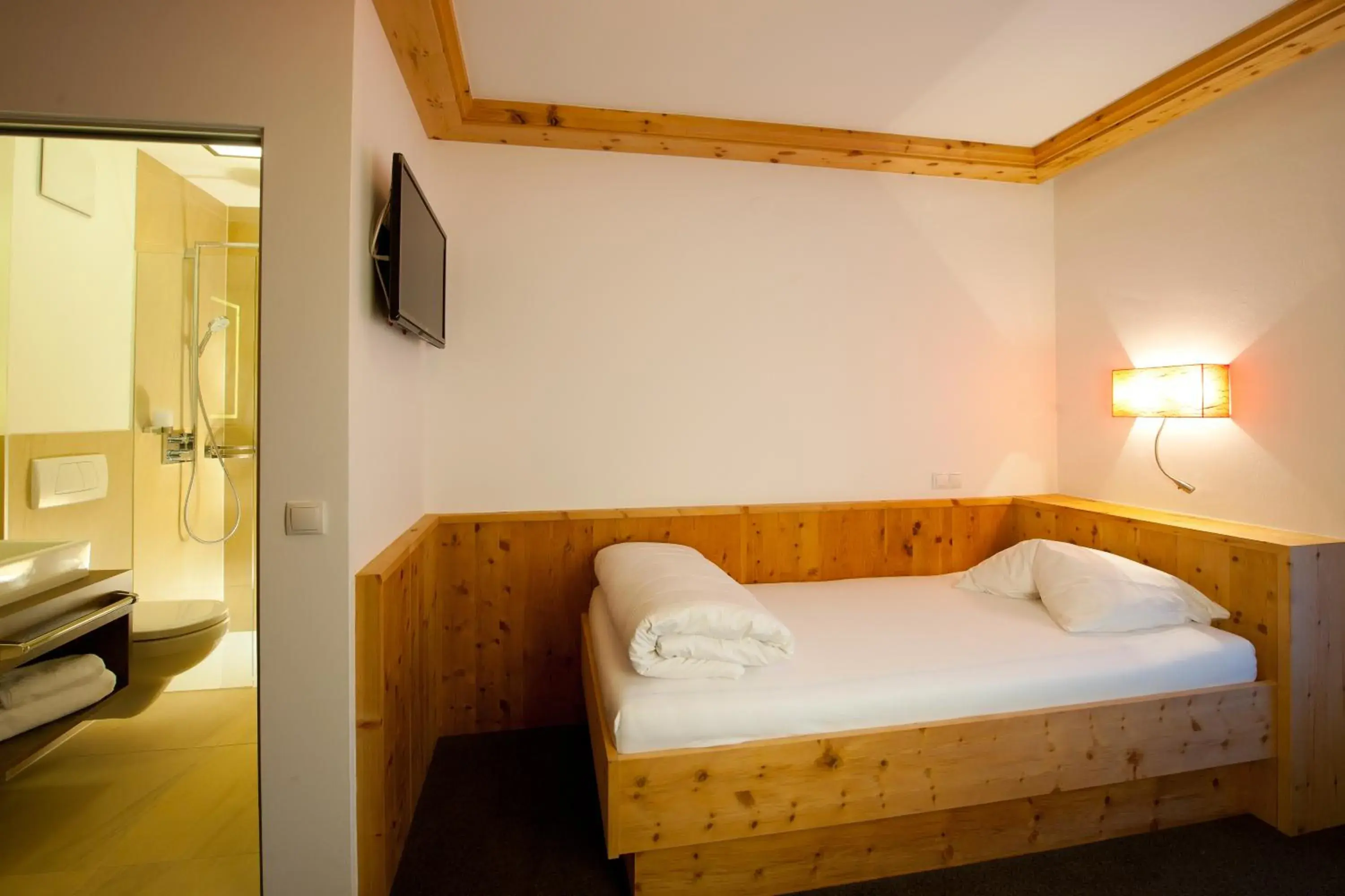 Decorative detail, Bed in Hotel Bierwirt Decorative detail, Bed in Hotel Bierwirt