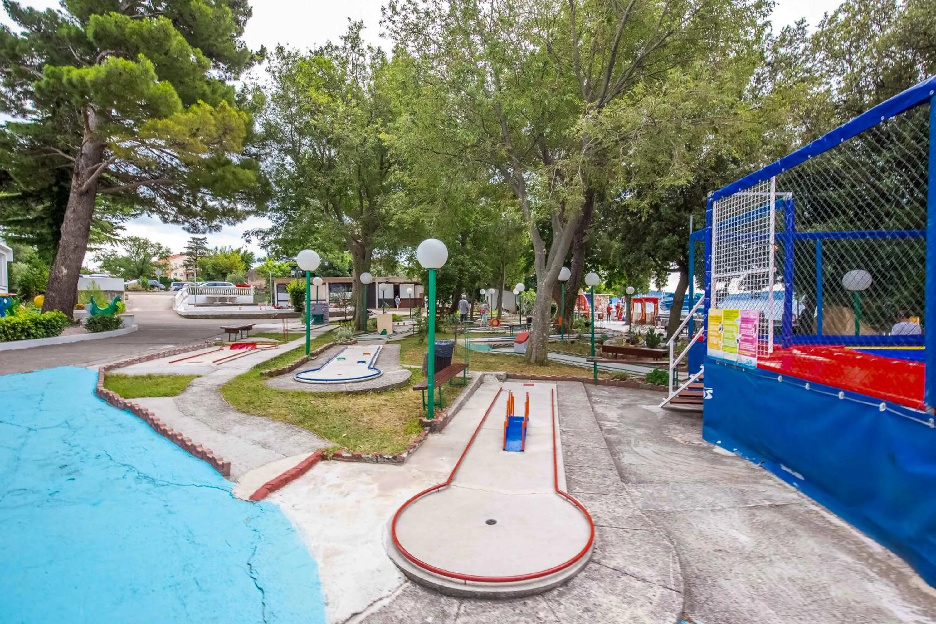 Summer in Paviljoni Slaven