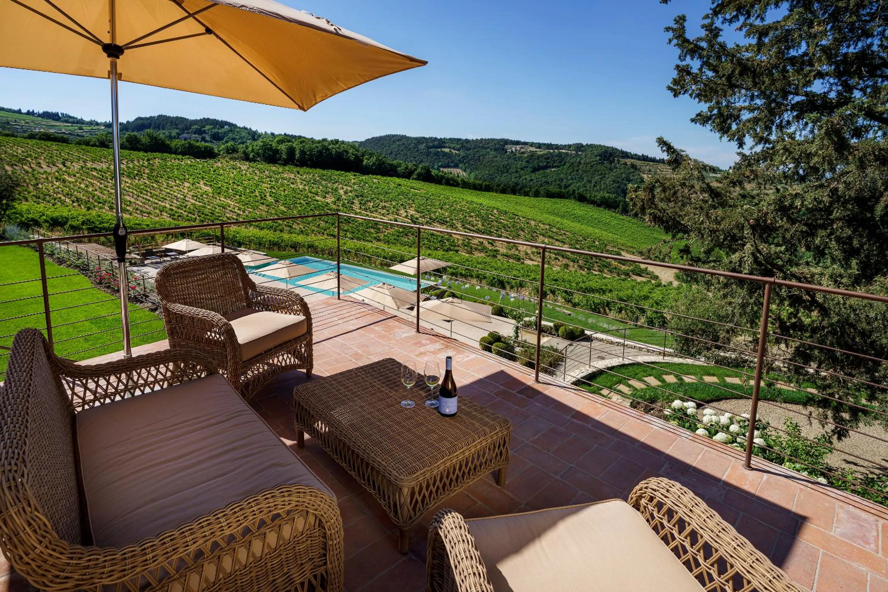 Property building in La Pietra Del Cabreo