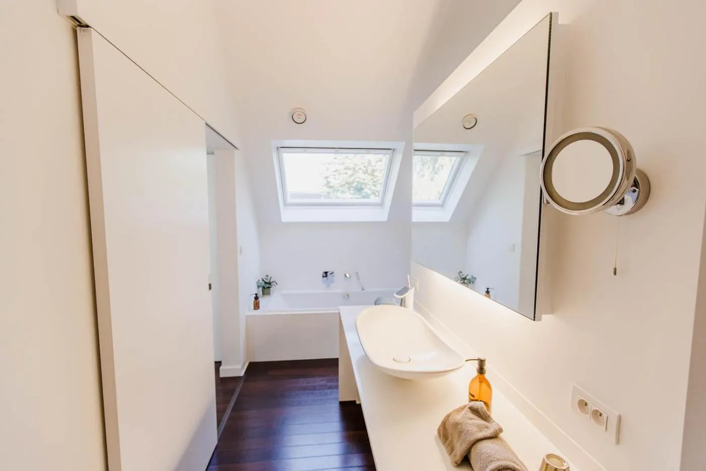 Bathroom, Bed in B&B Villa Tartine