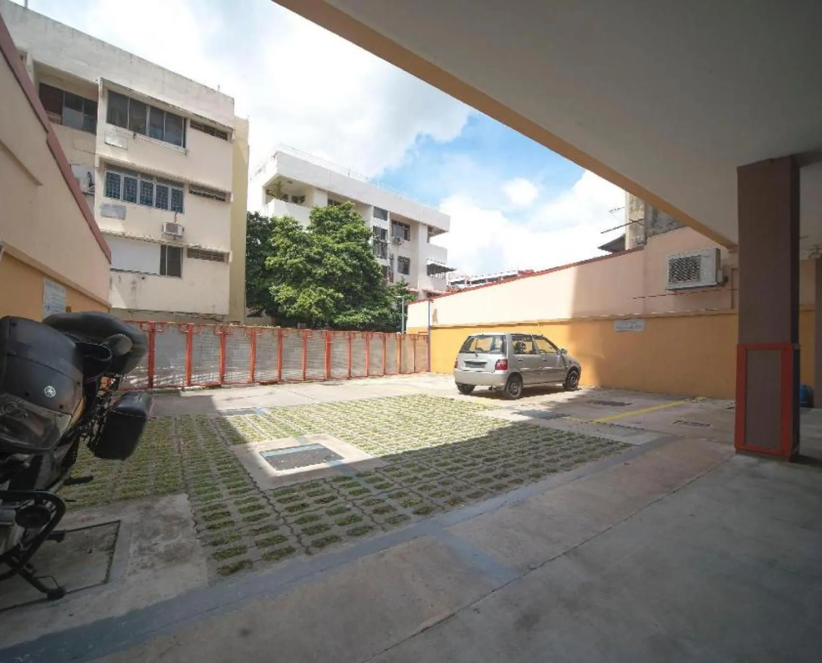 Property building in K Hotel 1515