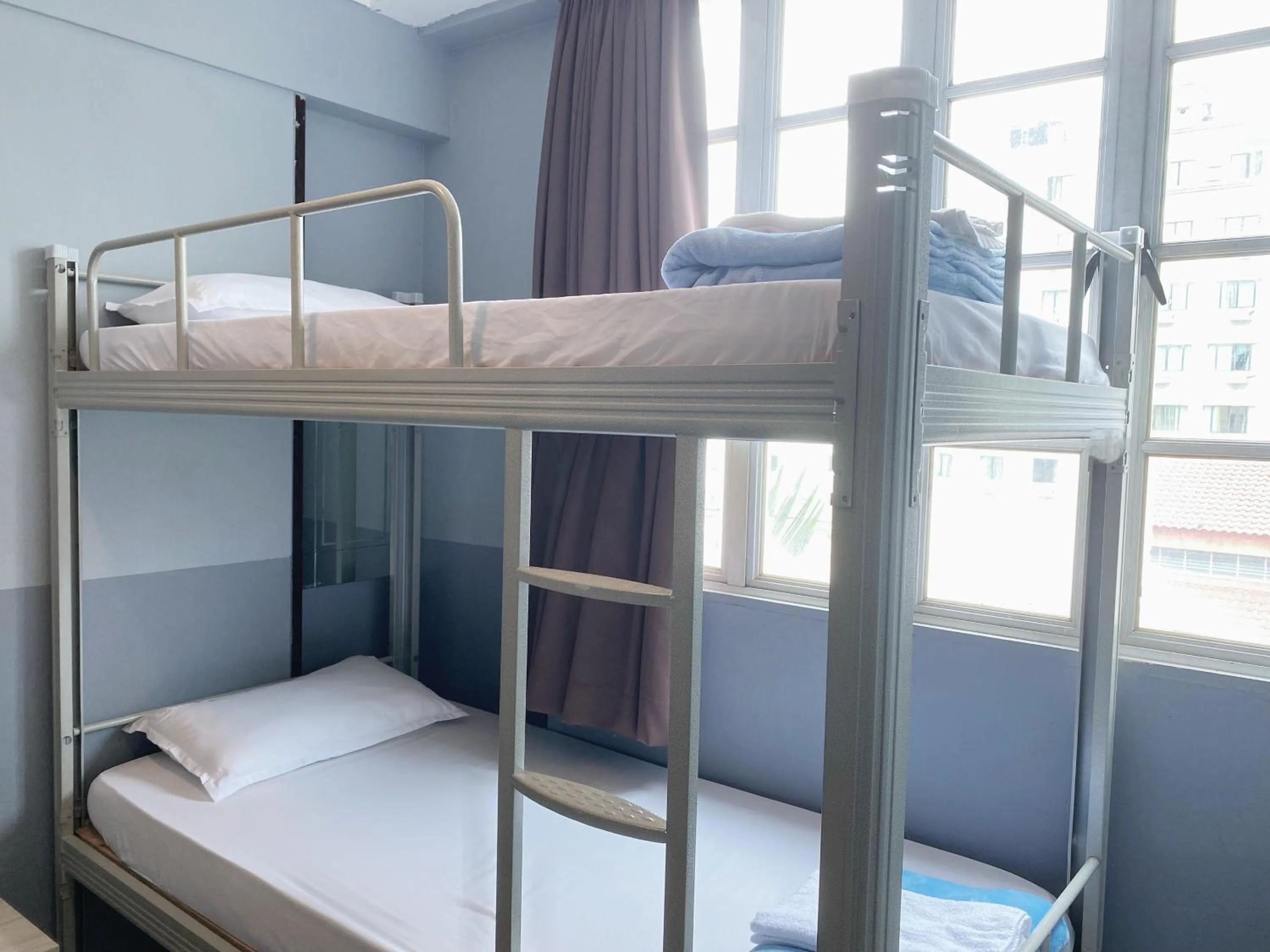 bunk bed, Bed in K Hotel 1515